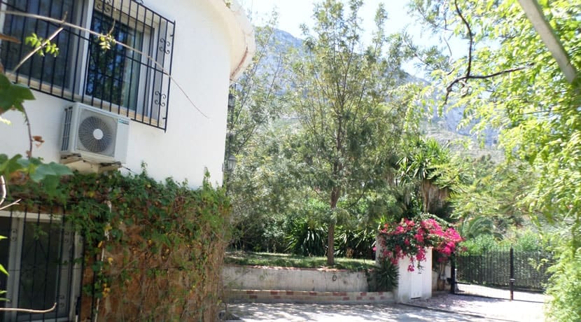 Villa for sale in Denia