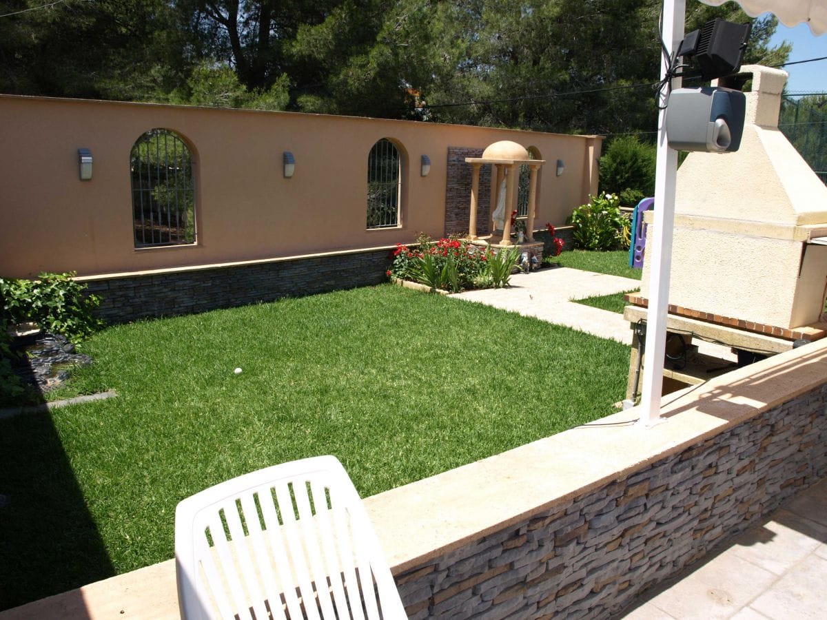 Villa for sale in Dénia