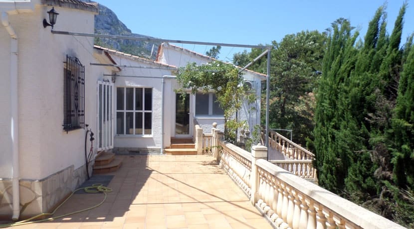 Villa for sale in Denia