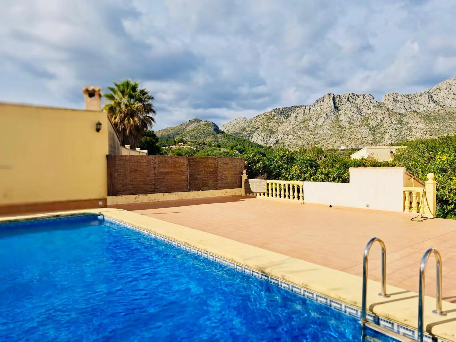 Villa en venta en Beniarbeig
