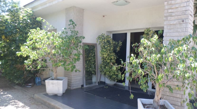 Villa for sale in Denia