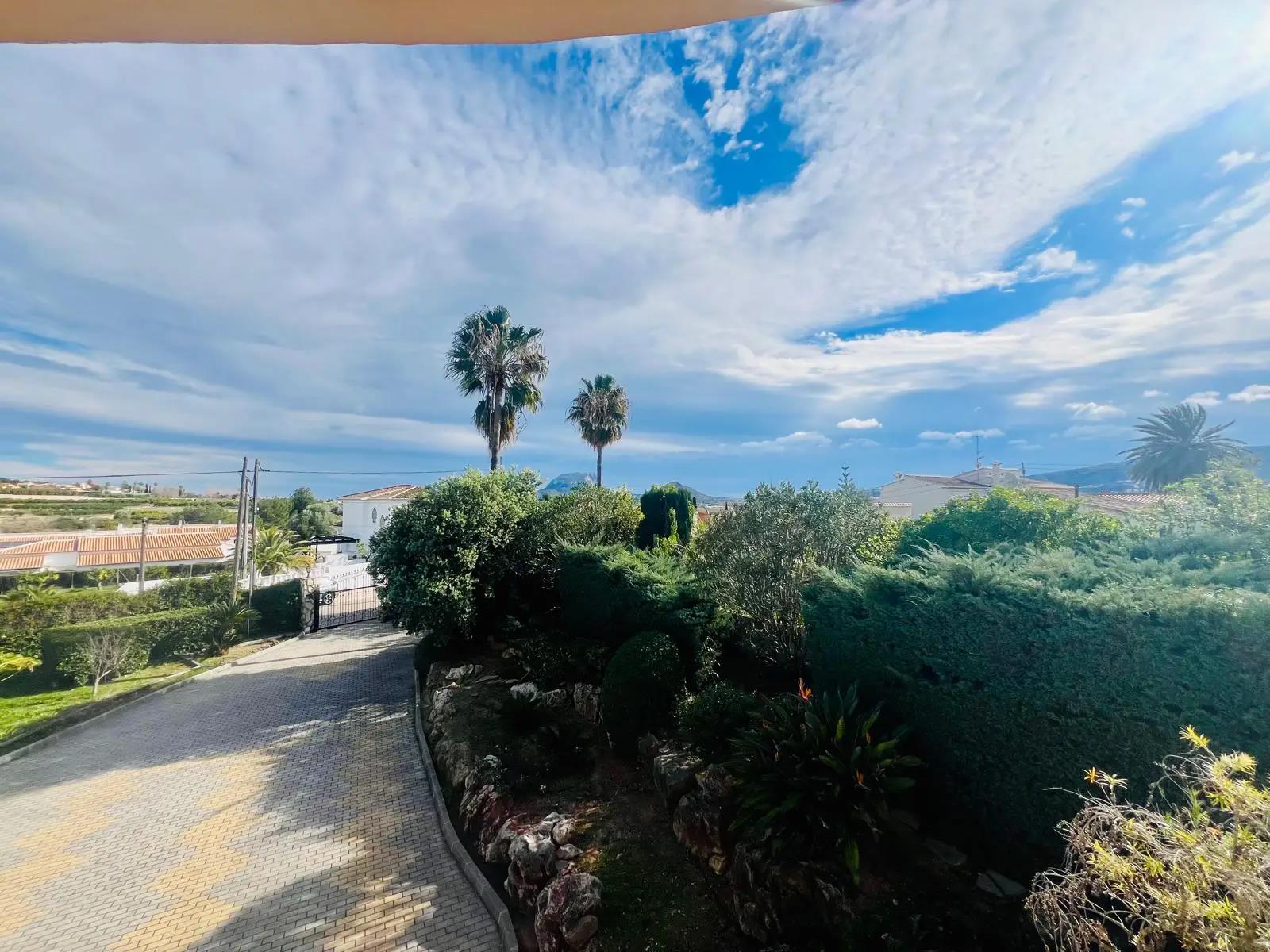 Villa en venta en Beniarbeig