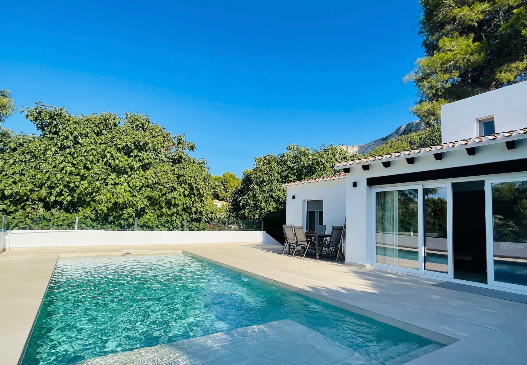 Chalet for sale in Denia