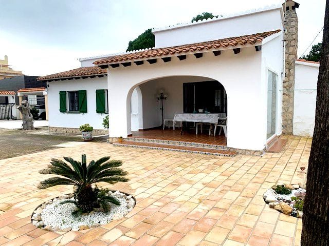 Villa en venta en Dénia