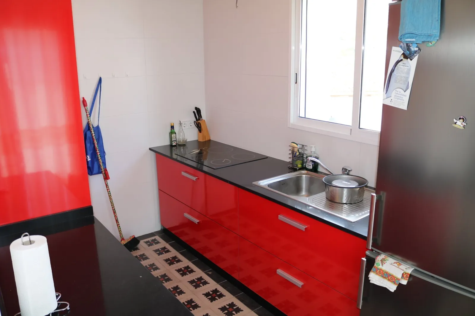 Dorpswoning in Orba met dubbele garage en veel potentieel
