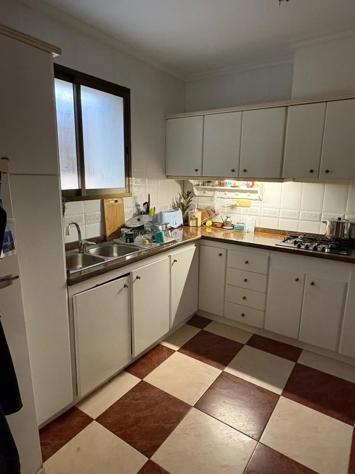 Dorpswoning in Orba met dubbele garage en veel potentieel