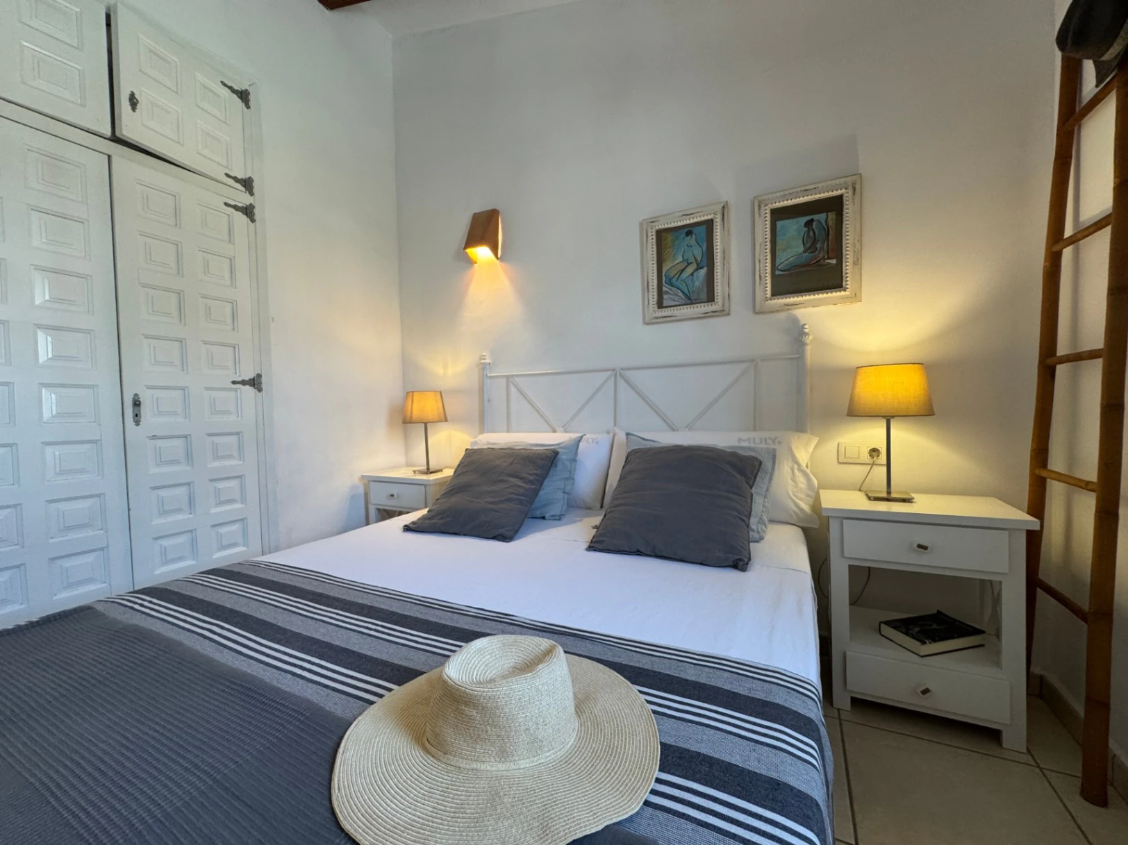 B1490 - Bungalow for sale in Moraira | Communal pool, open views, walking distance to town