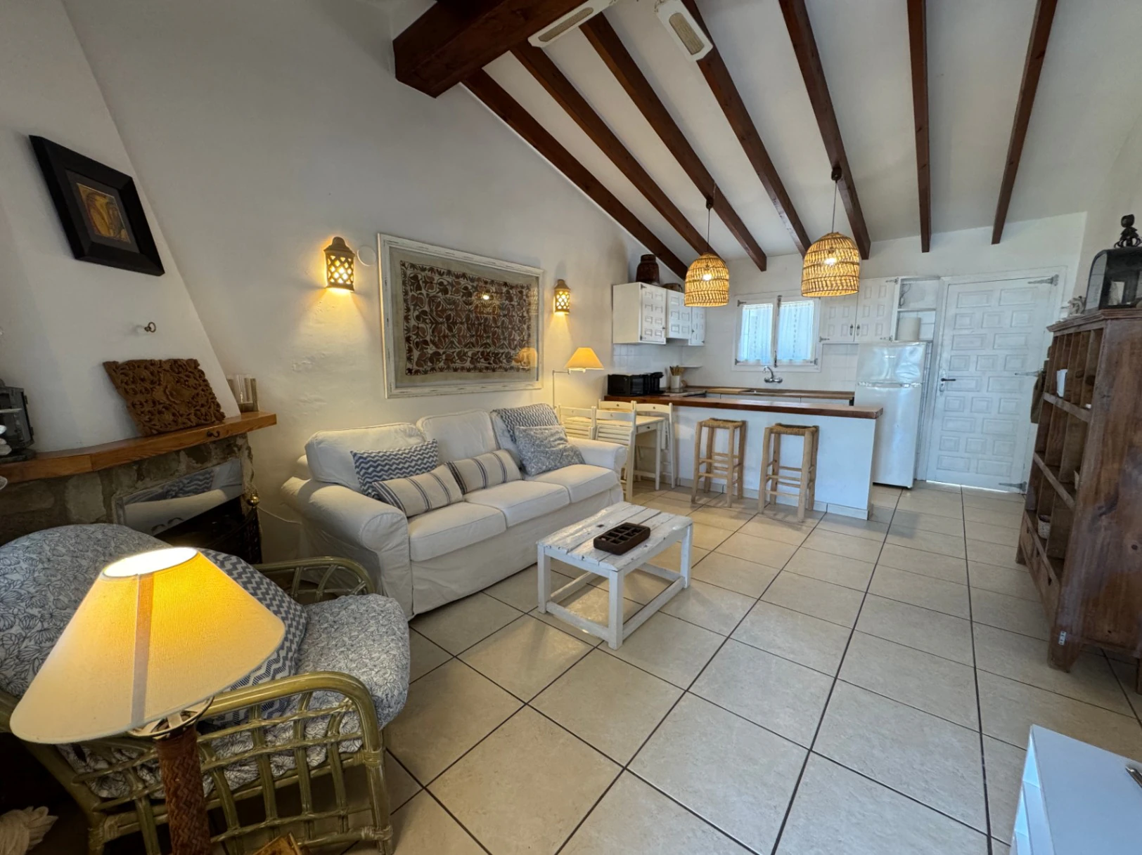 B1490 - Bungalow for sale in Moraira | Communal pool, open views, walking distance to town