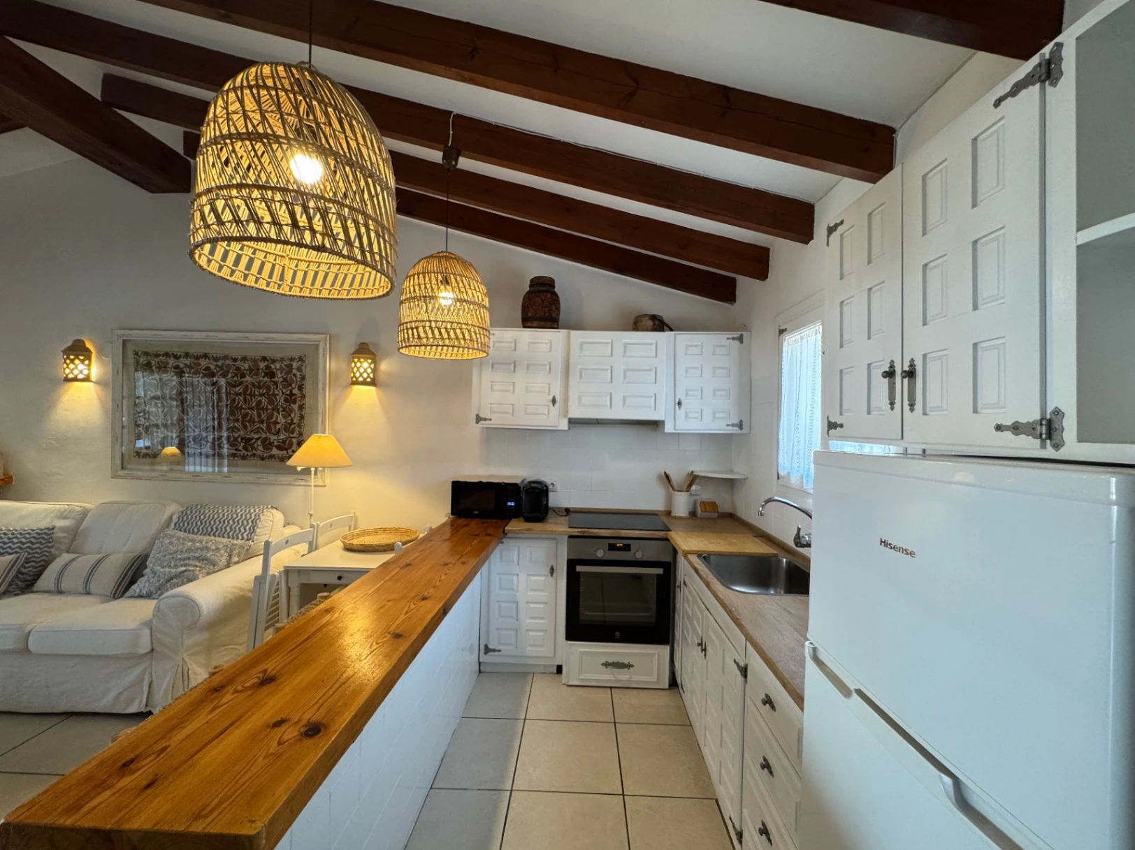 B1490 - Bungalow for sale in Moraira | Communal pool, open views, walking distance to town