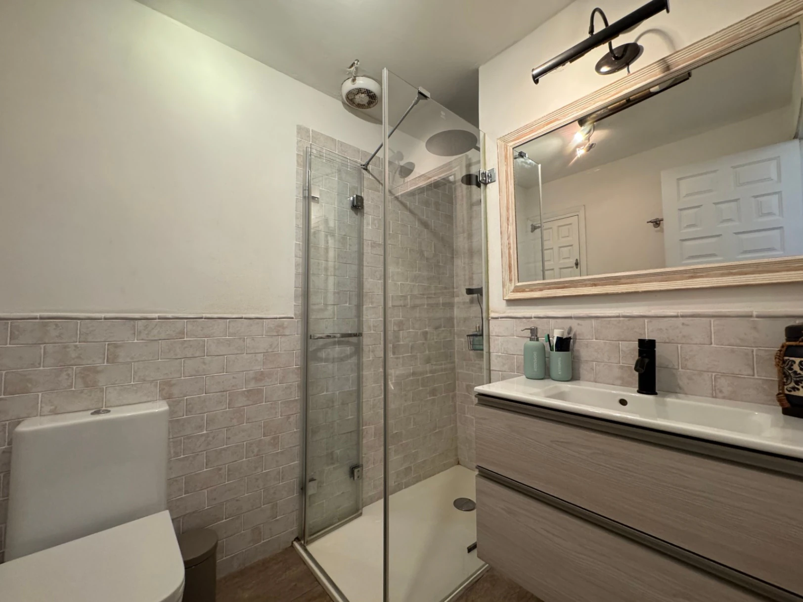 B1490 - Bungalow for sale in Moraira | Communal pool, open views, walking distance to town