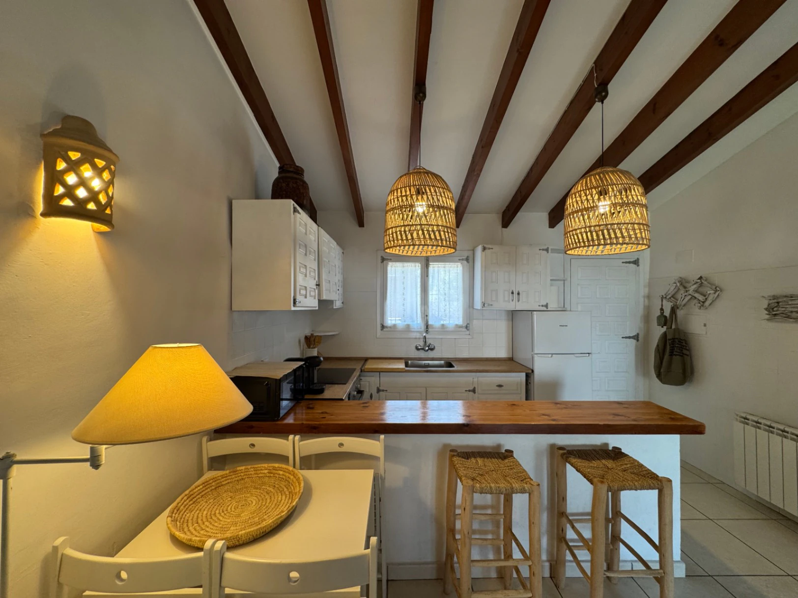 B1490 - Bungalow for sale in Moraira | Communal pool, open views, walking distance to town