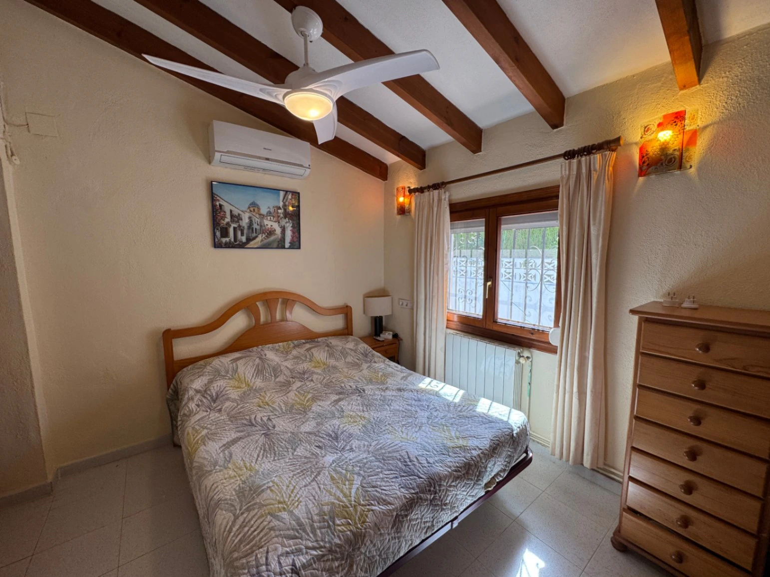 Villa te koop in Moraira | Gelijkvloers, privézwembad, dichtbij het strand (Cometa)