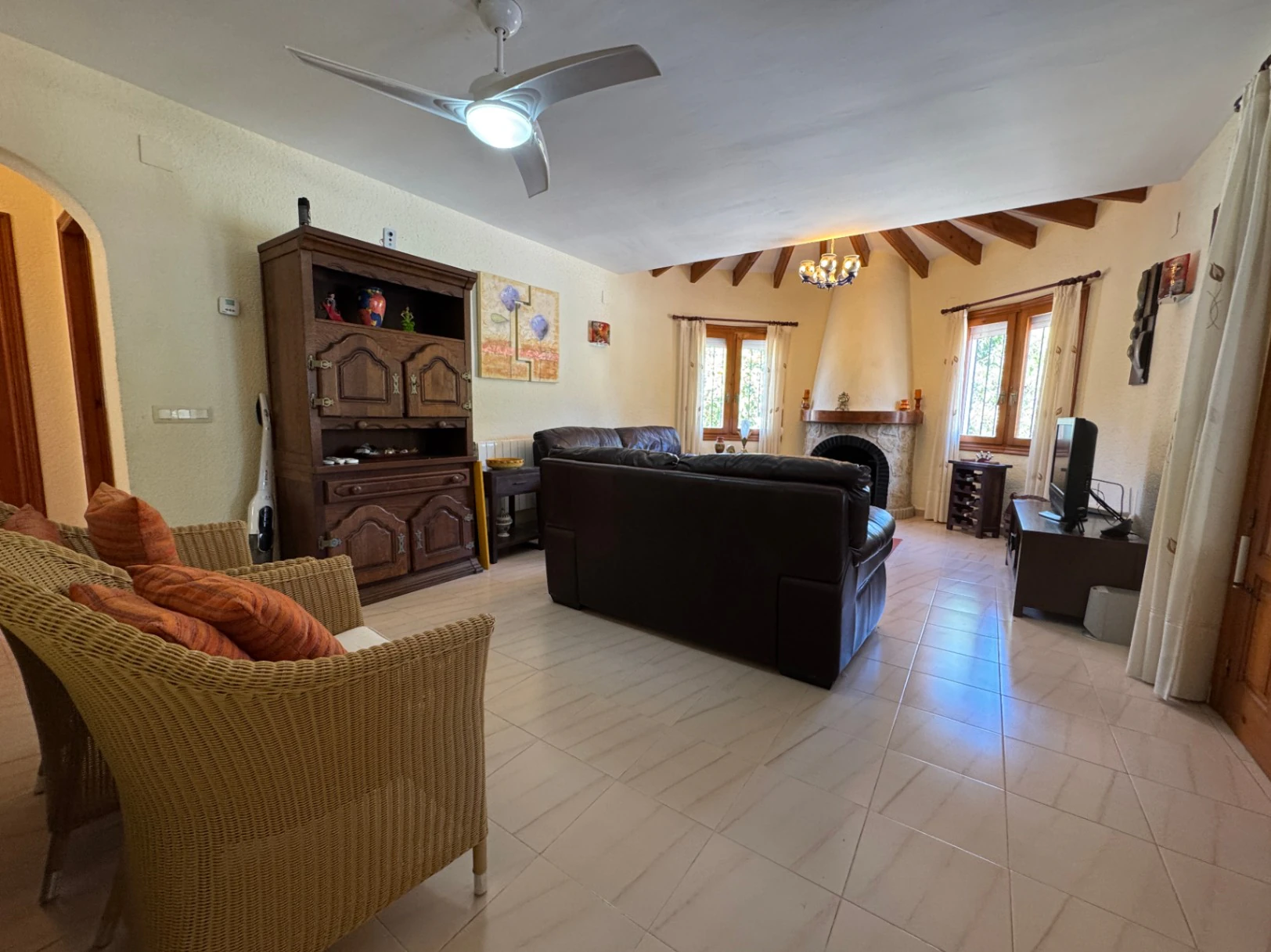 Villa te koop in Moraira | Gelijkvloers, privézwembad, dichtbij het strand (Cometa)