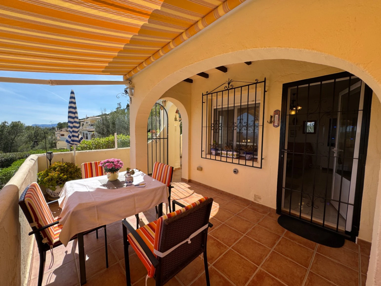 A0872 - 2 Bedroom Apartment for Sale in Teulada near Moraira – Sea Views & Pool