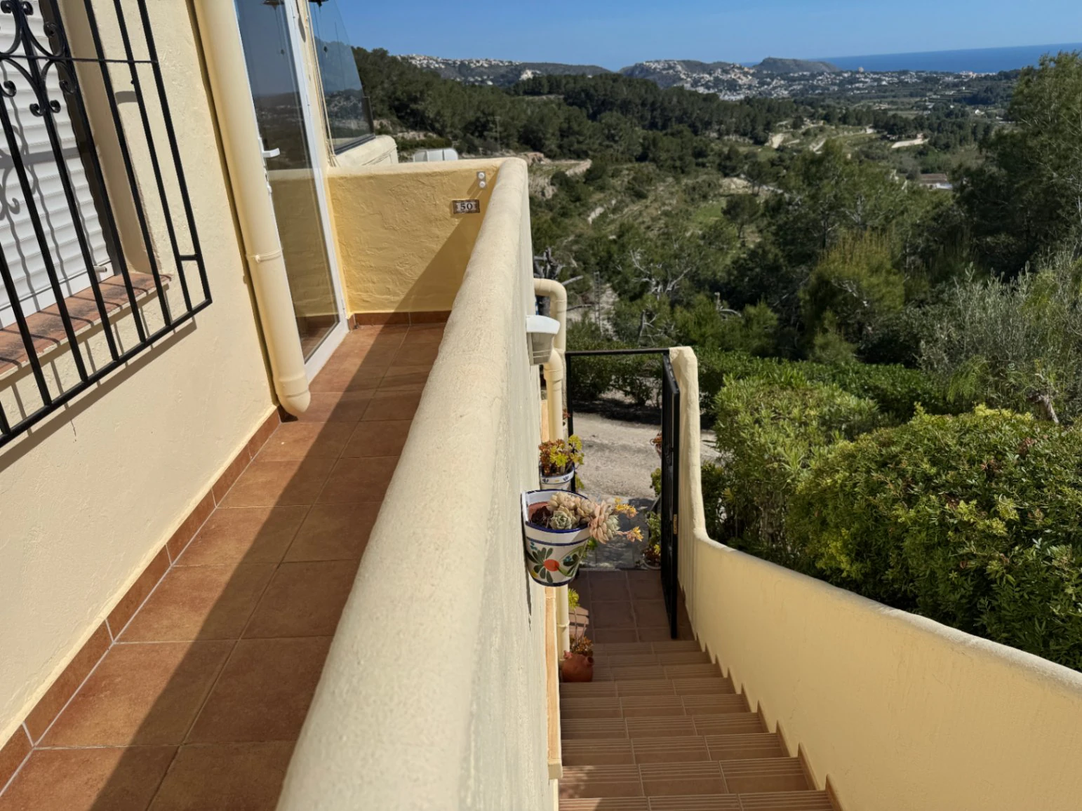 A0872 - 2 Bedroom Apartment for Sale in Teulada near Moraira – Sea Views & Pool