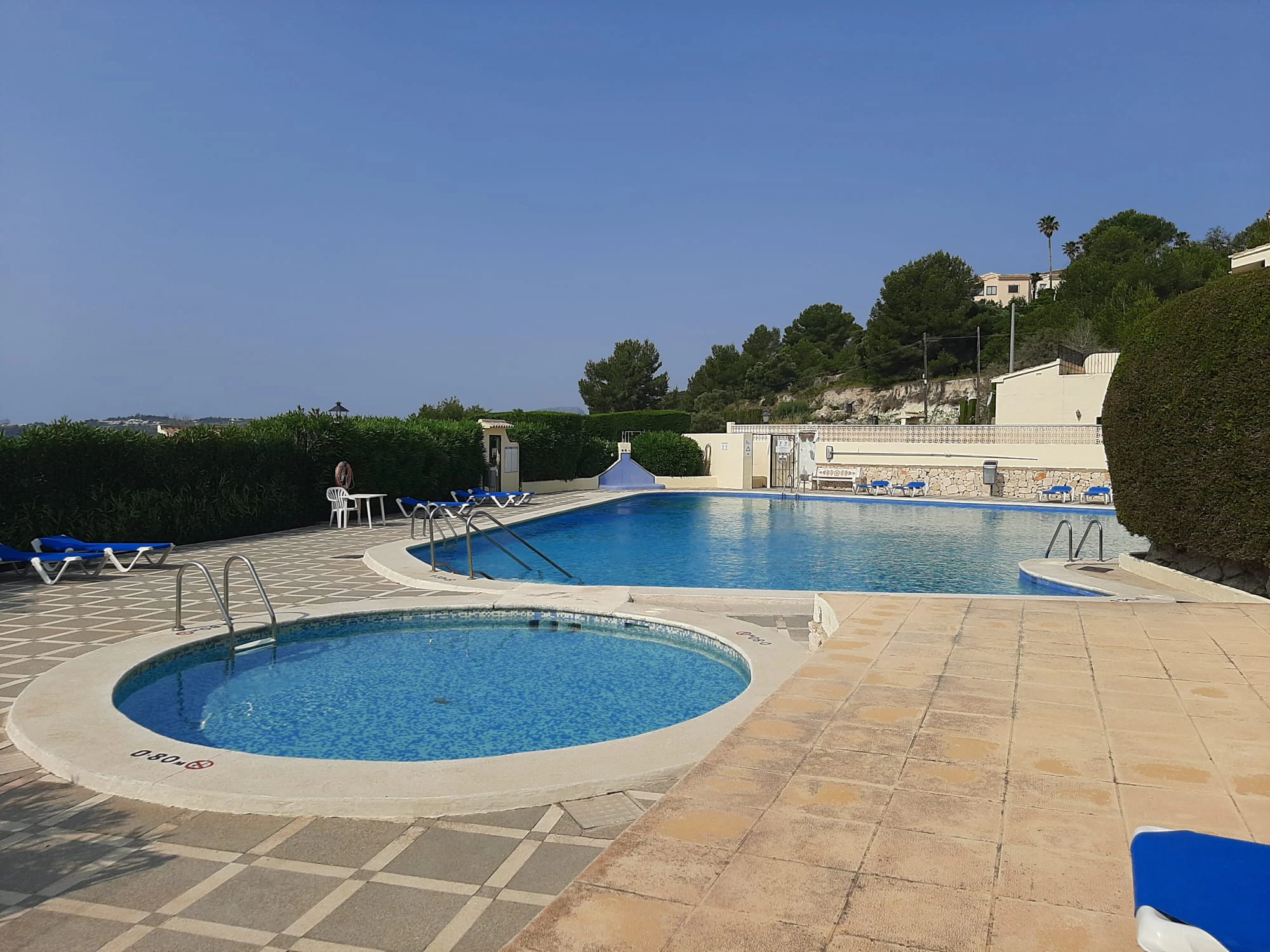 A0872 - 2 Bedroom Apartment for Sale in Teulada near Moraira – Sea Views & Pool