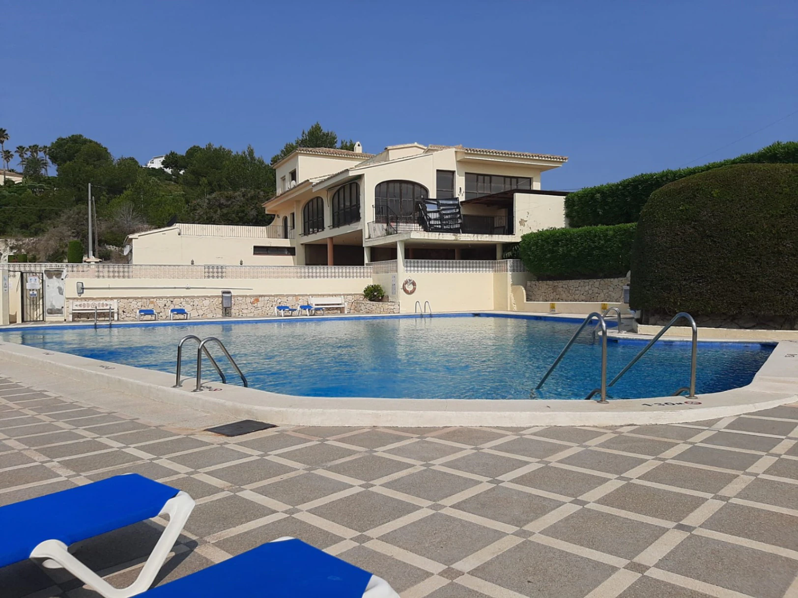 A0872 - 2 Bedroom Apartment for Sale in Teulada near Moraira – Sea Views & Pool