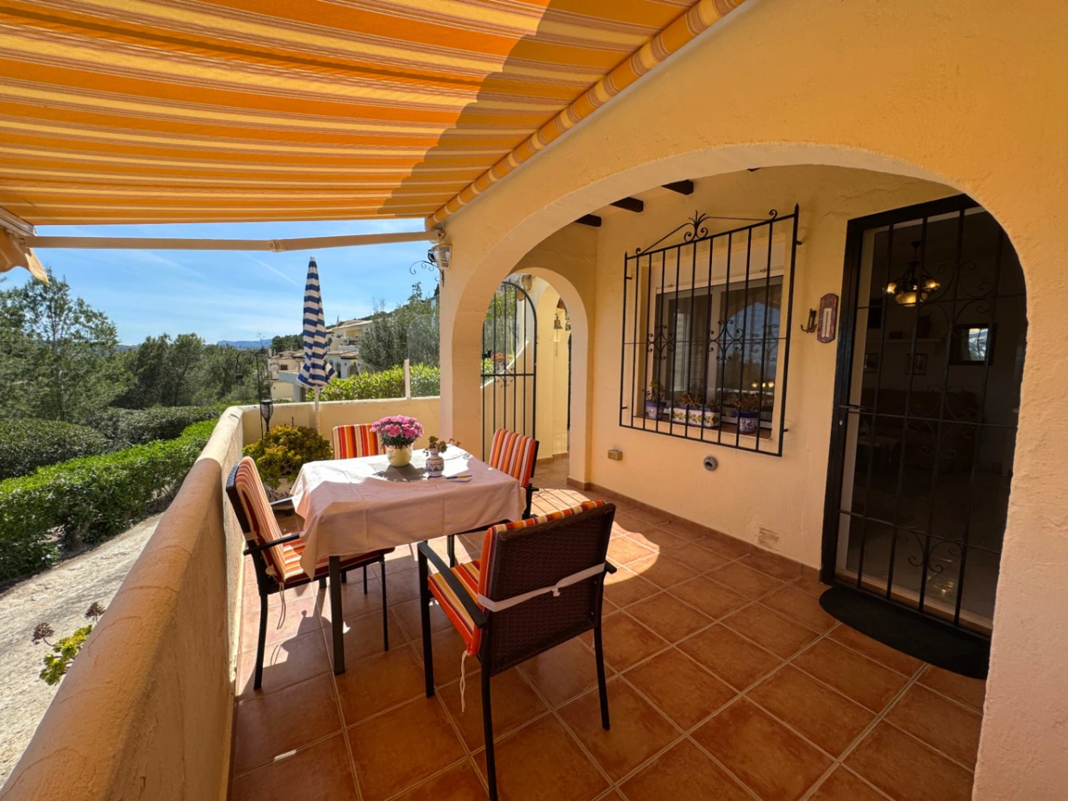 A0872 - 2 Bedroom Apartment for Sale in Teulada near Moraira – Sea Views & Pool