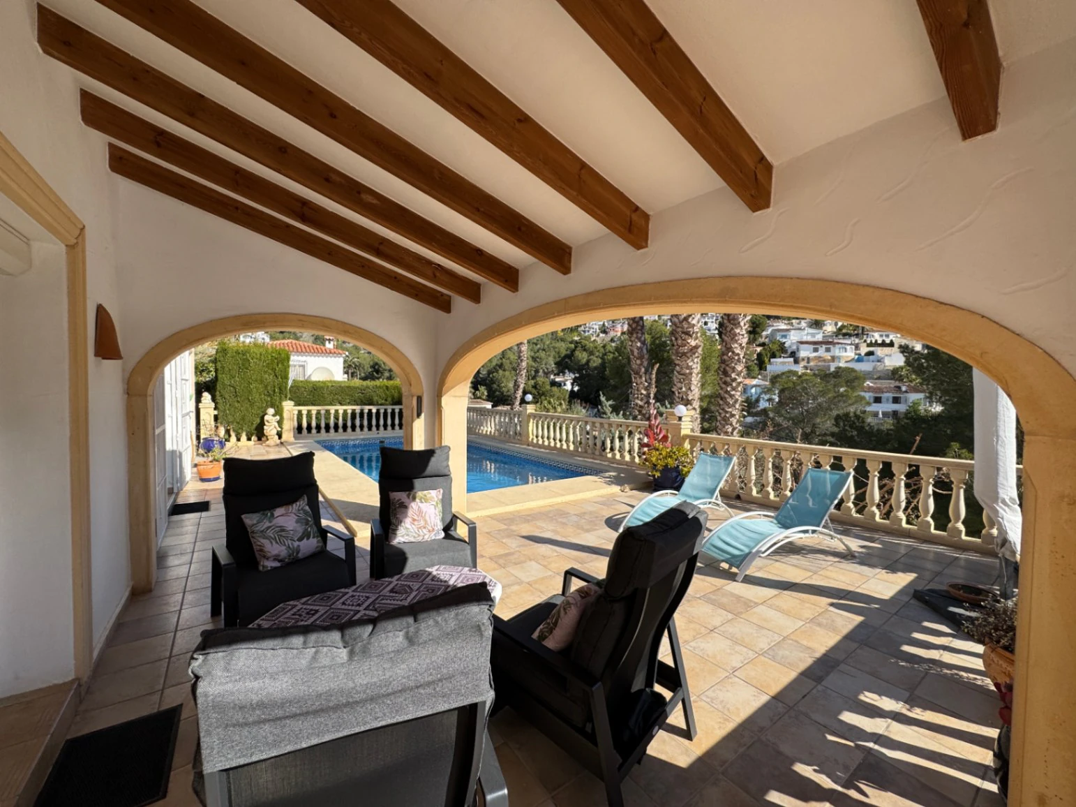 Villa en venta en Benissa Costa con piscina en Quiet Montemar Area - 5