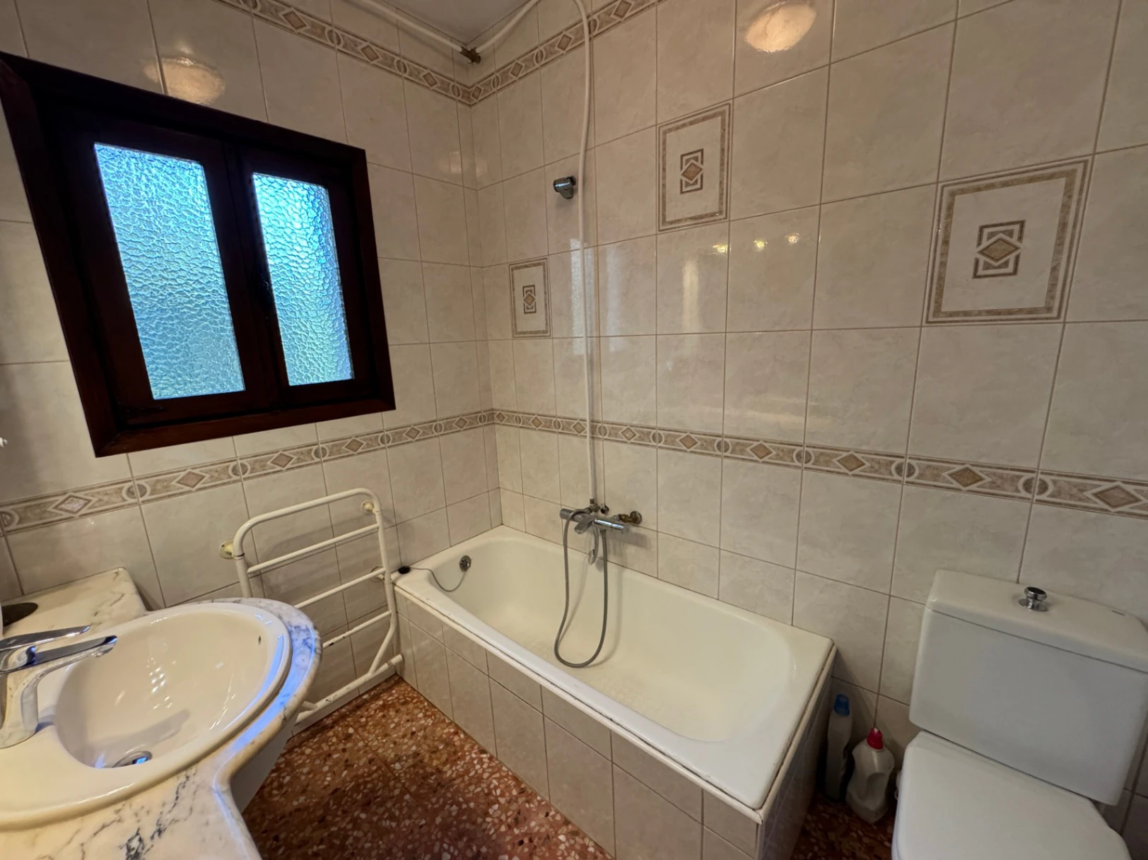Villa te koop in Moraira – toplocatie dicht bij centrum, strand en voorzieningen