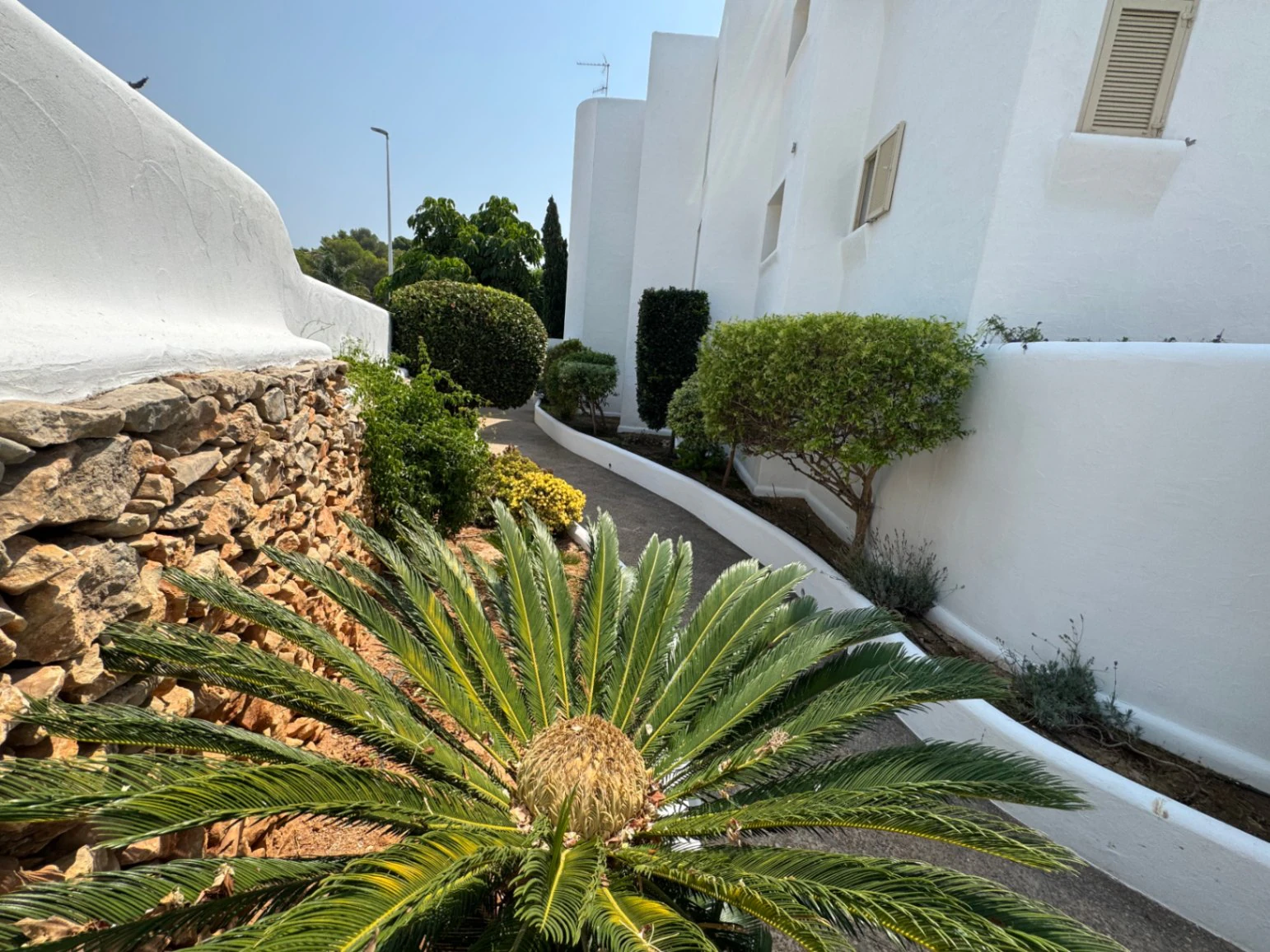 Apartamento de lujo en Moraira Club en planta baja con gran terraza cerca de la playa