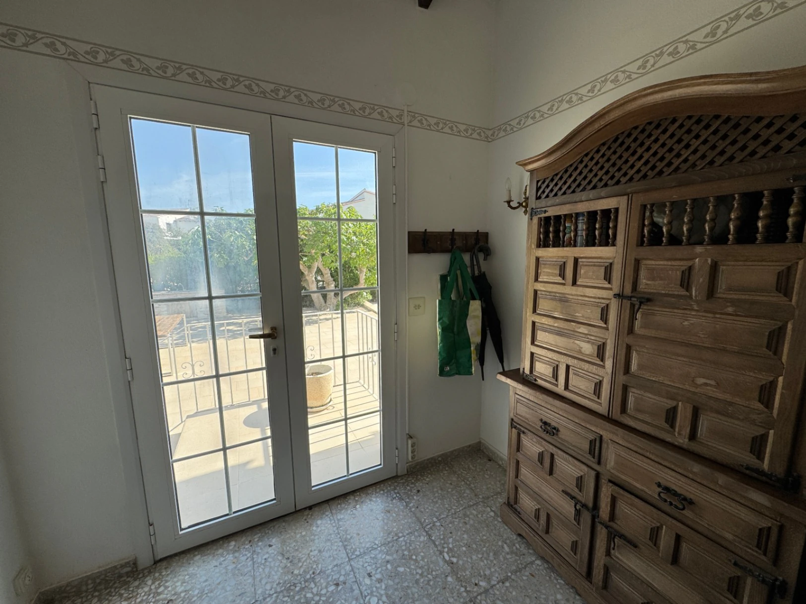 Villa te koop in Moraira – toplocatie dicht bij centrum, strand en voorzieningen