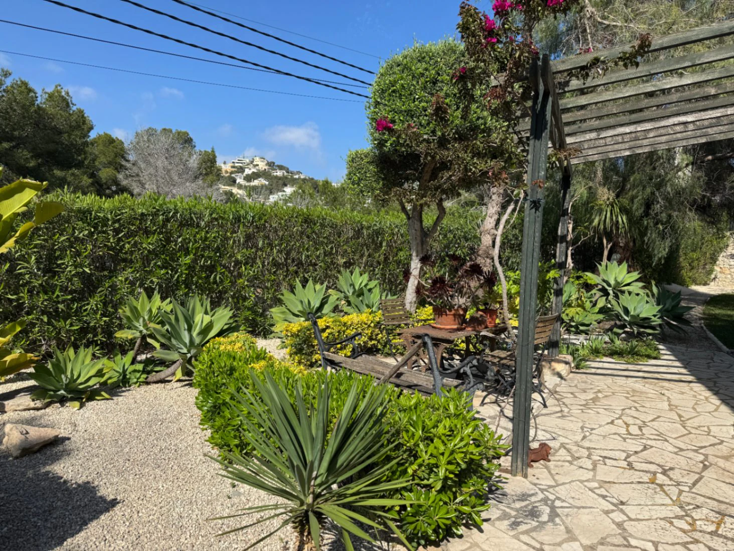 Villa te koop in Moraira – toplocatie dicht bij centrum, strand en voorzieningen