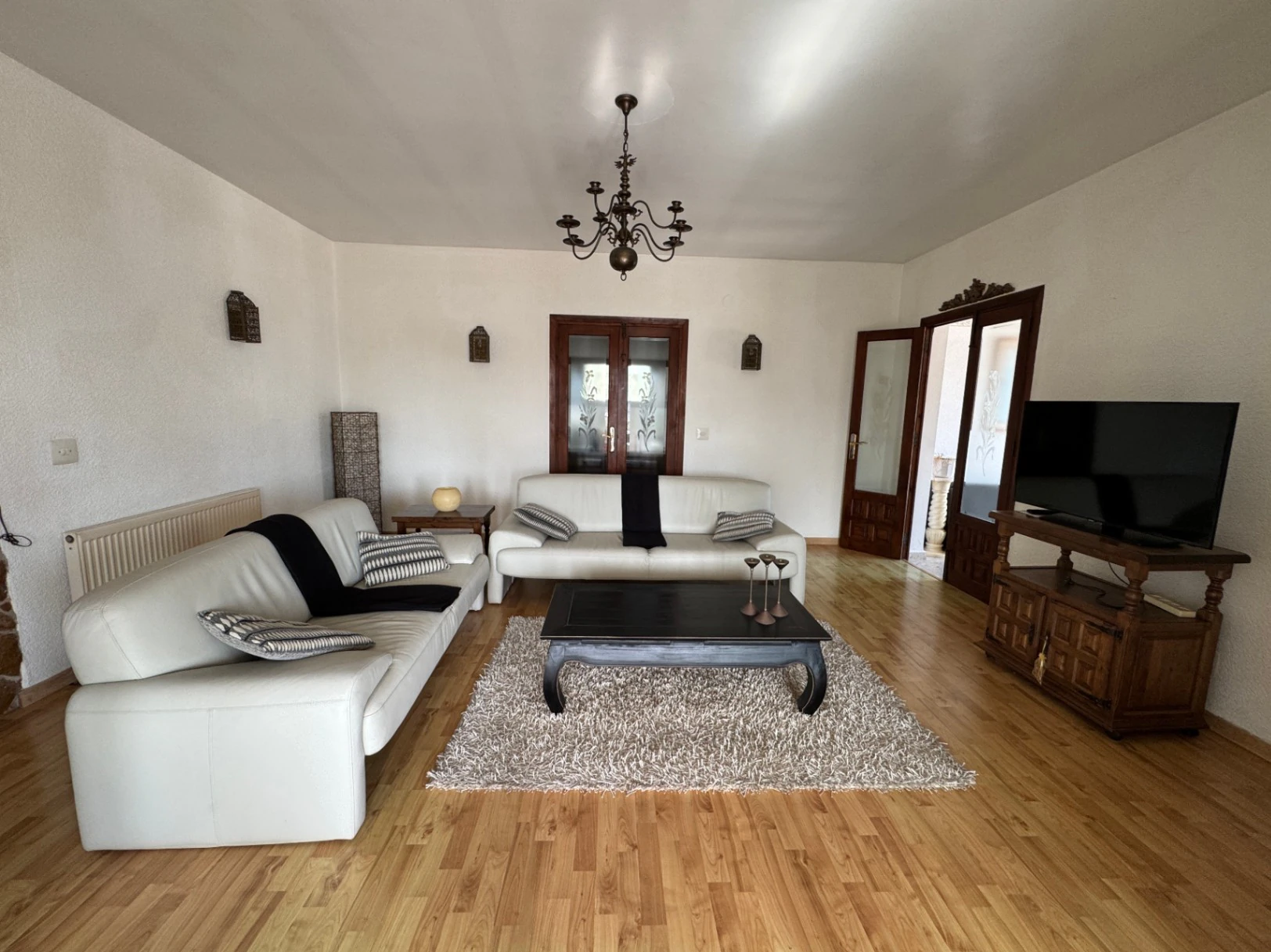 Villa te koop in Moraira – toplocatie dicht bij centrum, strand en voorzieningen