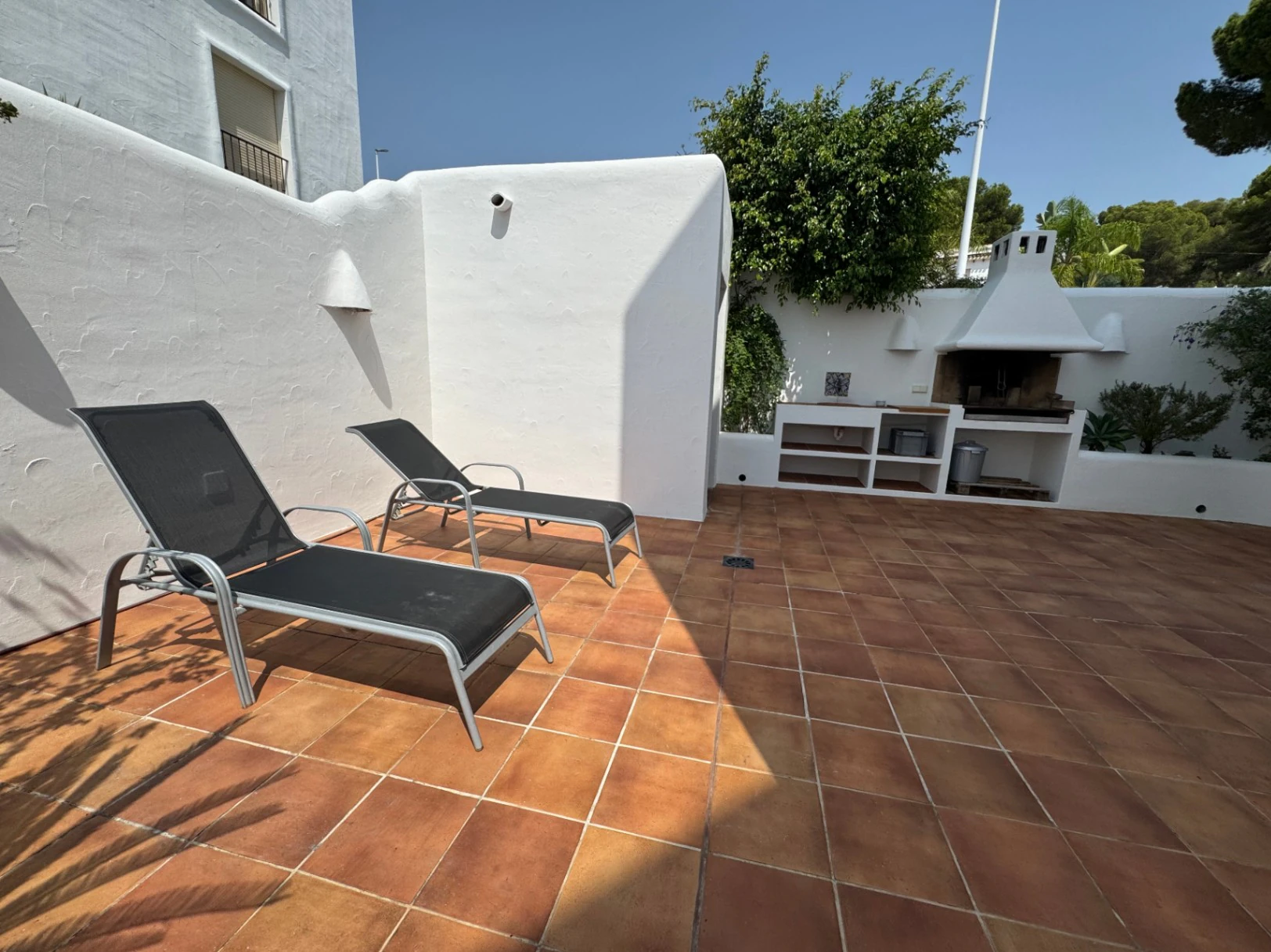 Apartamento de lujo en Moraira Club en planta baja con gran terraza cerca de la playa