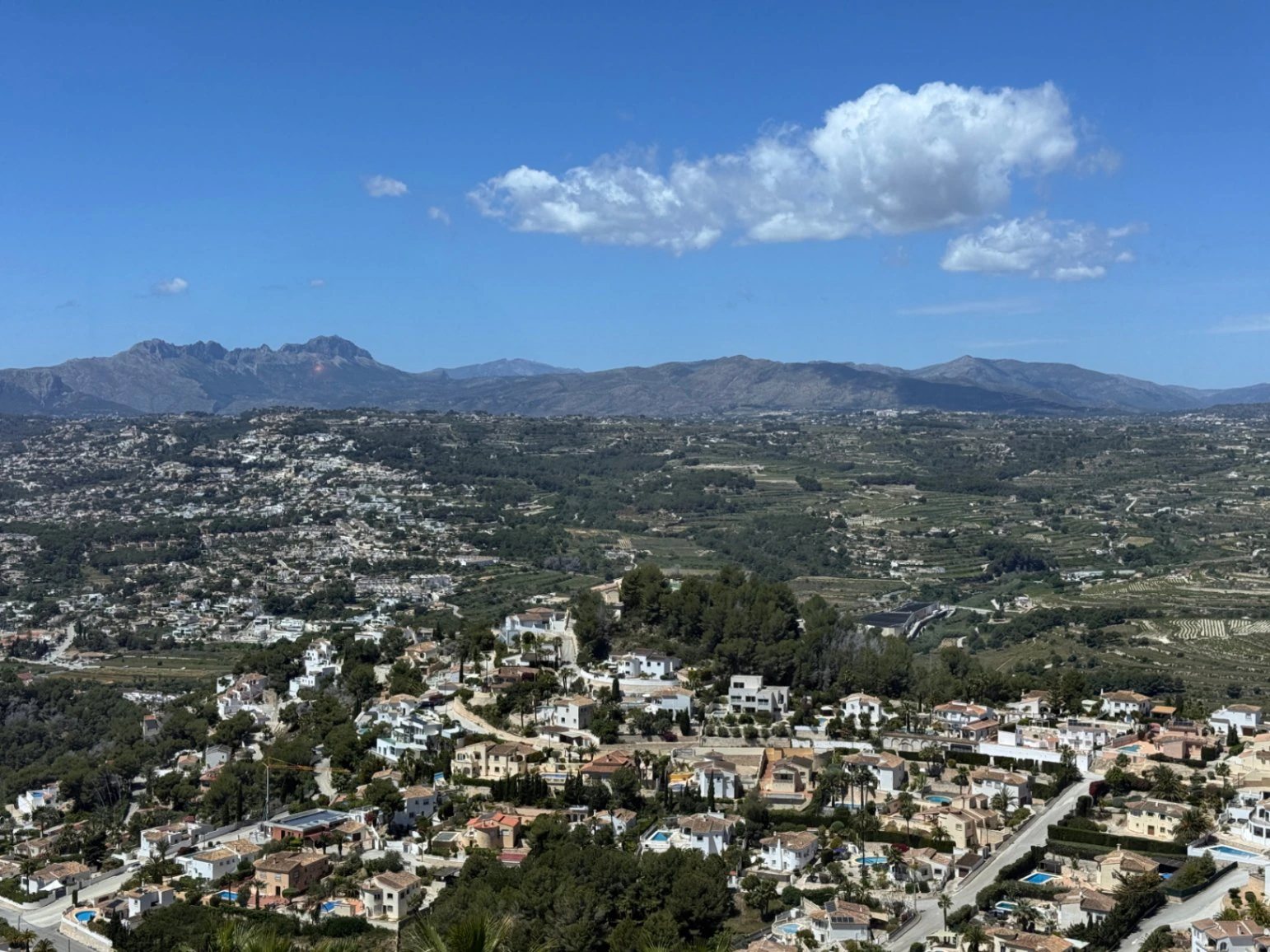 Mediterrane villa met zwembad en uniek zeezicht in Cumbre del Sol
