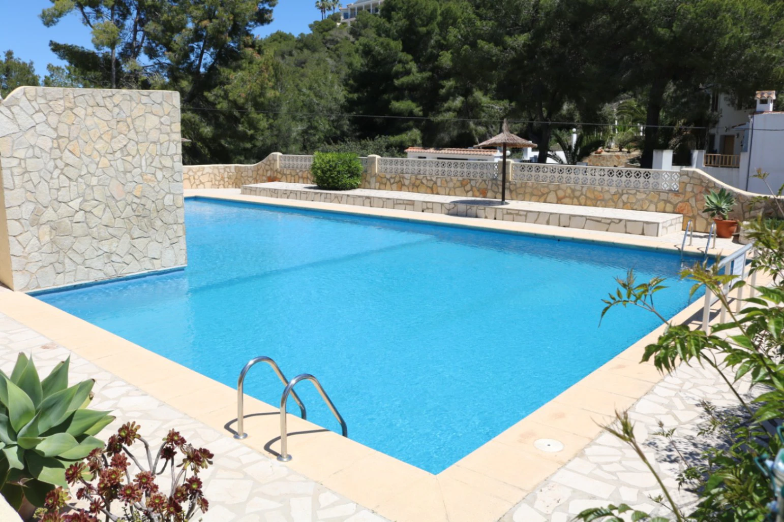 Apartamento en venta en Moraira con vistas al mar en zona Paichi