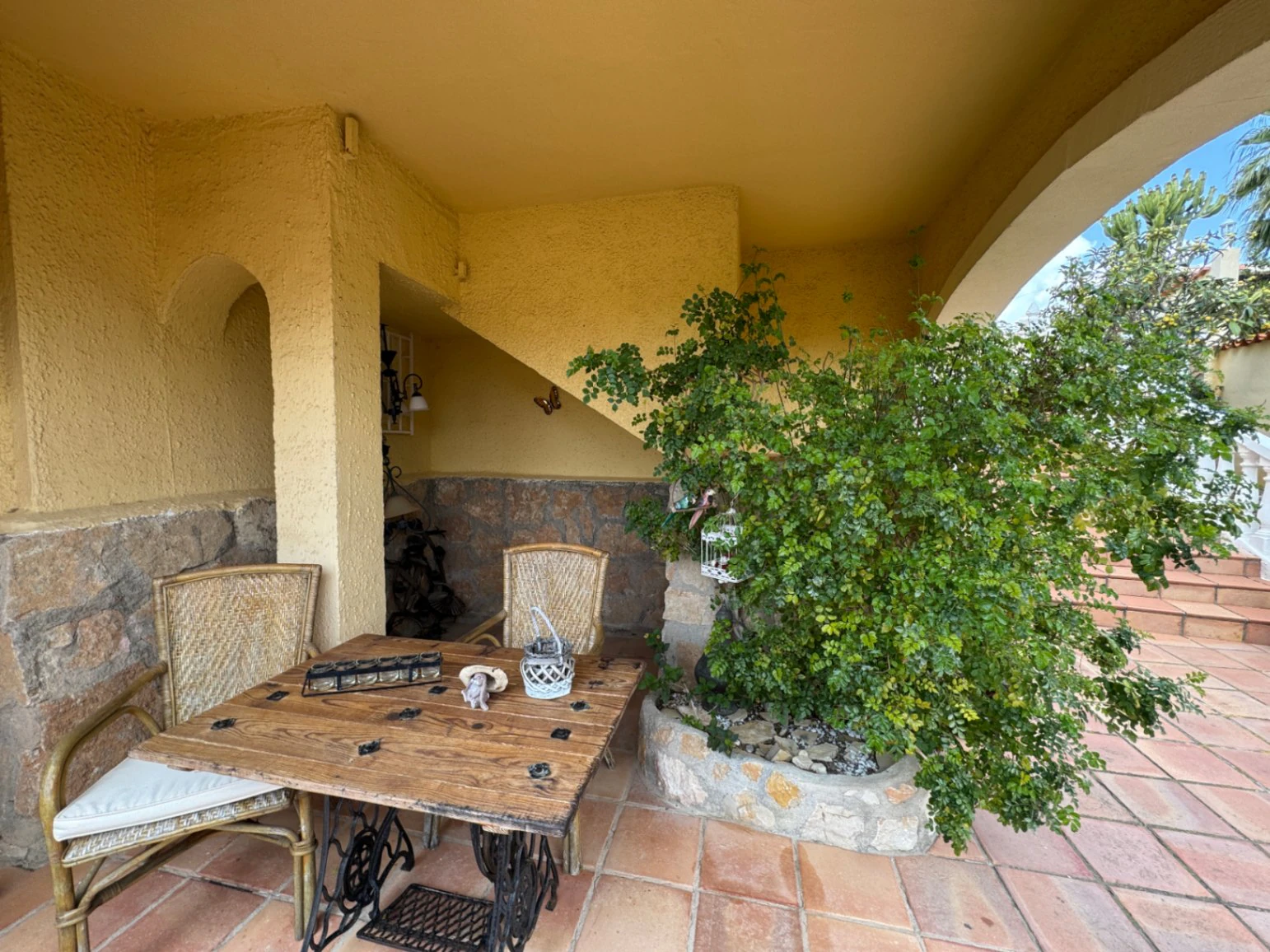 CH3400 - Villa à vendre à Moraira avec appartement d’invités et vue sur la mer