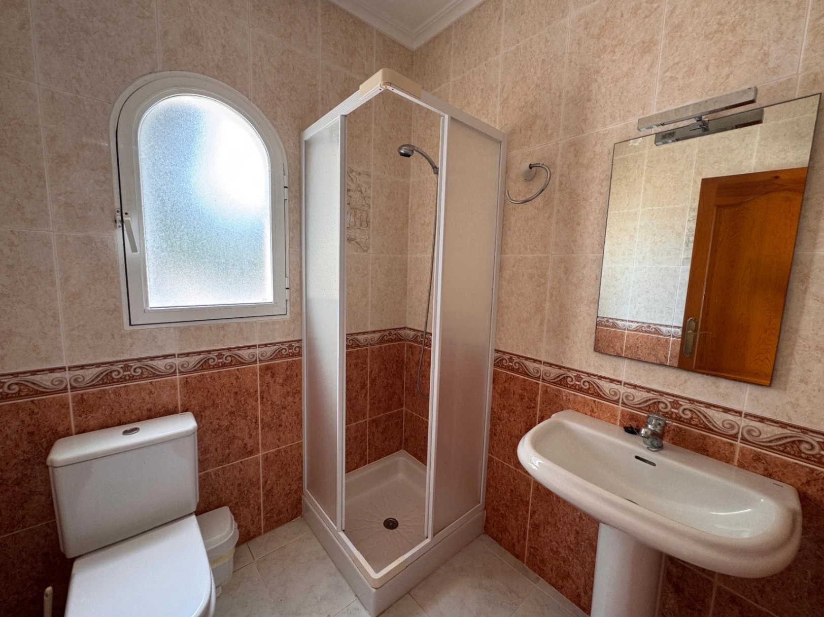 Villa in Moraira, 400 meters from the town center, with swimming pool, sea views and 5 bedrooms