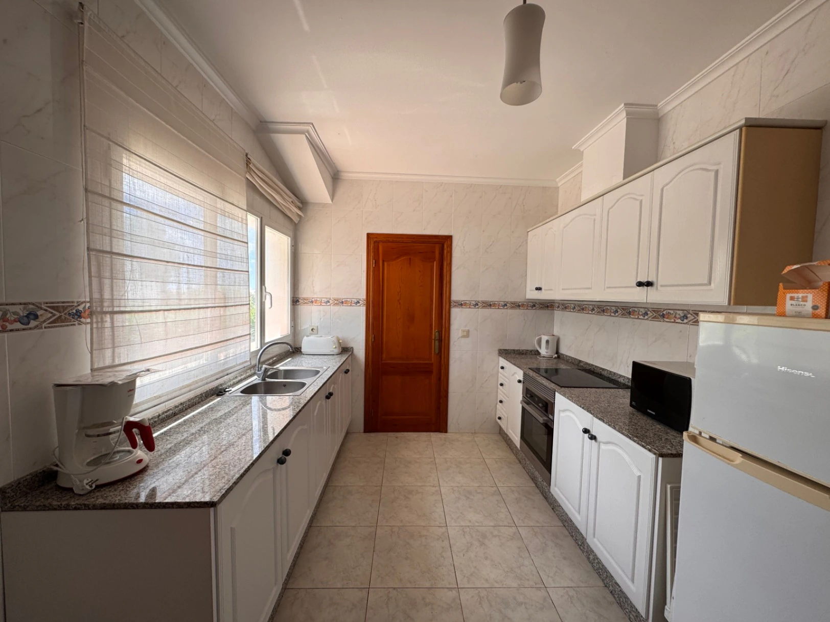 Villa in Moraira, 400 meters from the town center, with swimming pool, sea views and 5 bedrooms