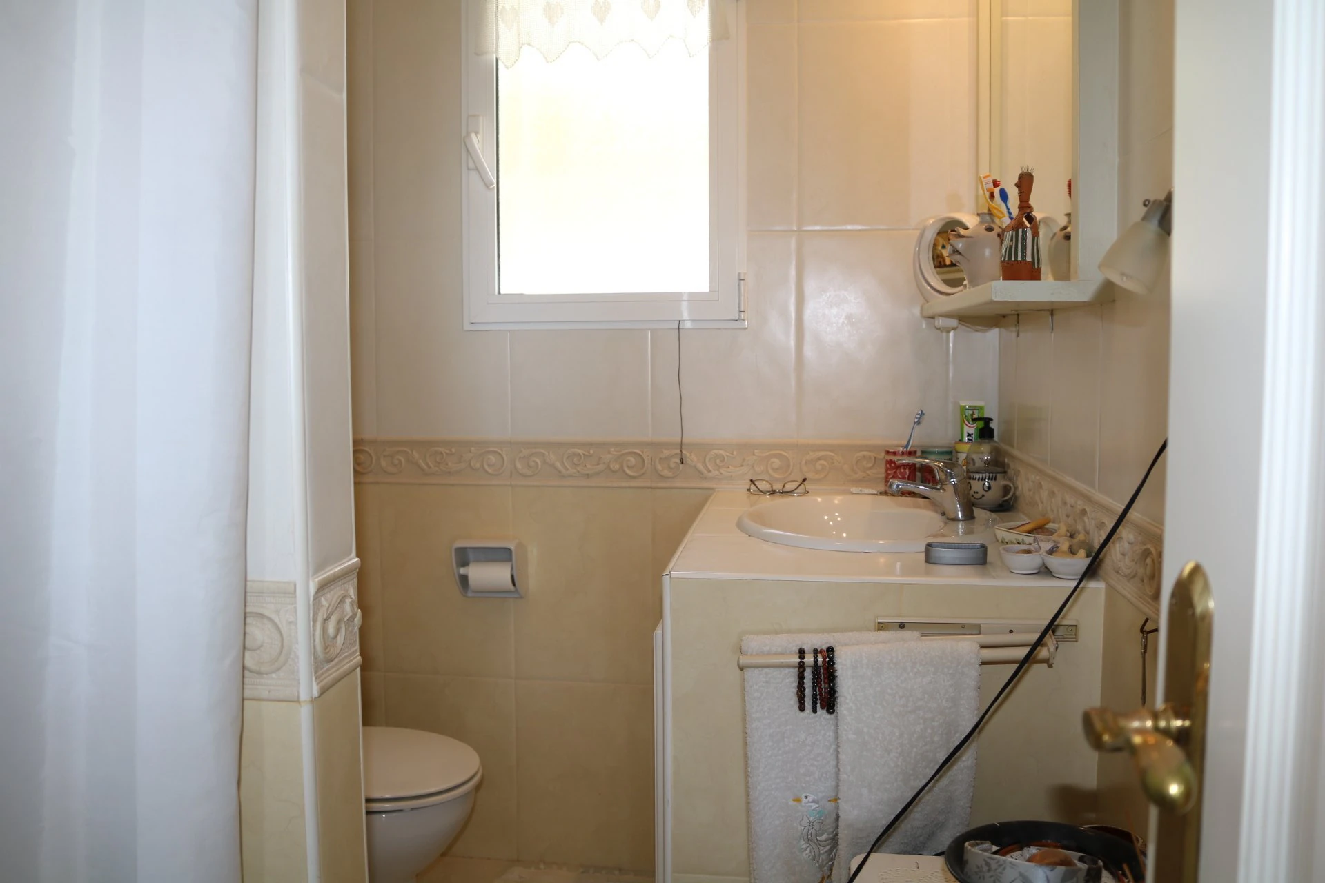 CH3158 - Villa in Moraira mit Meerblick, Pool und separaten Apartments nahe dem Golfplatz