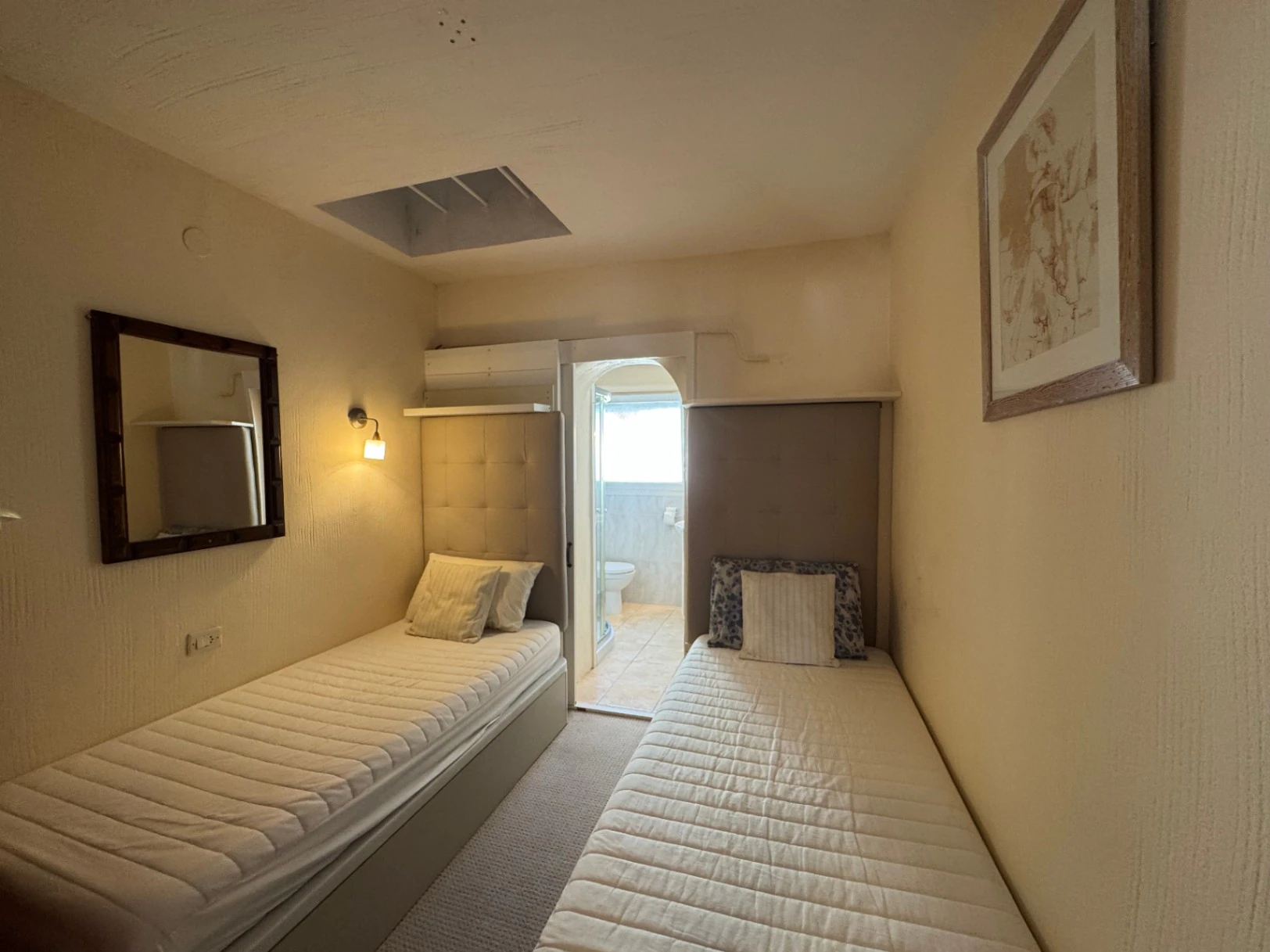 B1489 - Terraced house for sale in Moraira with 2 communal pools in residential area