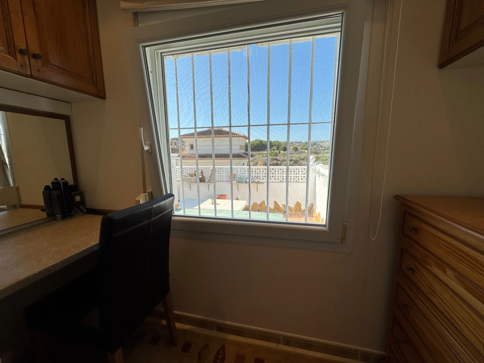 B1489 - Terraced house for sale in Moraira with 2 communal pools in residential area