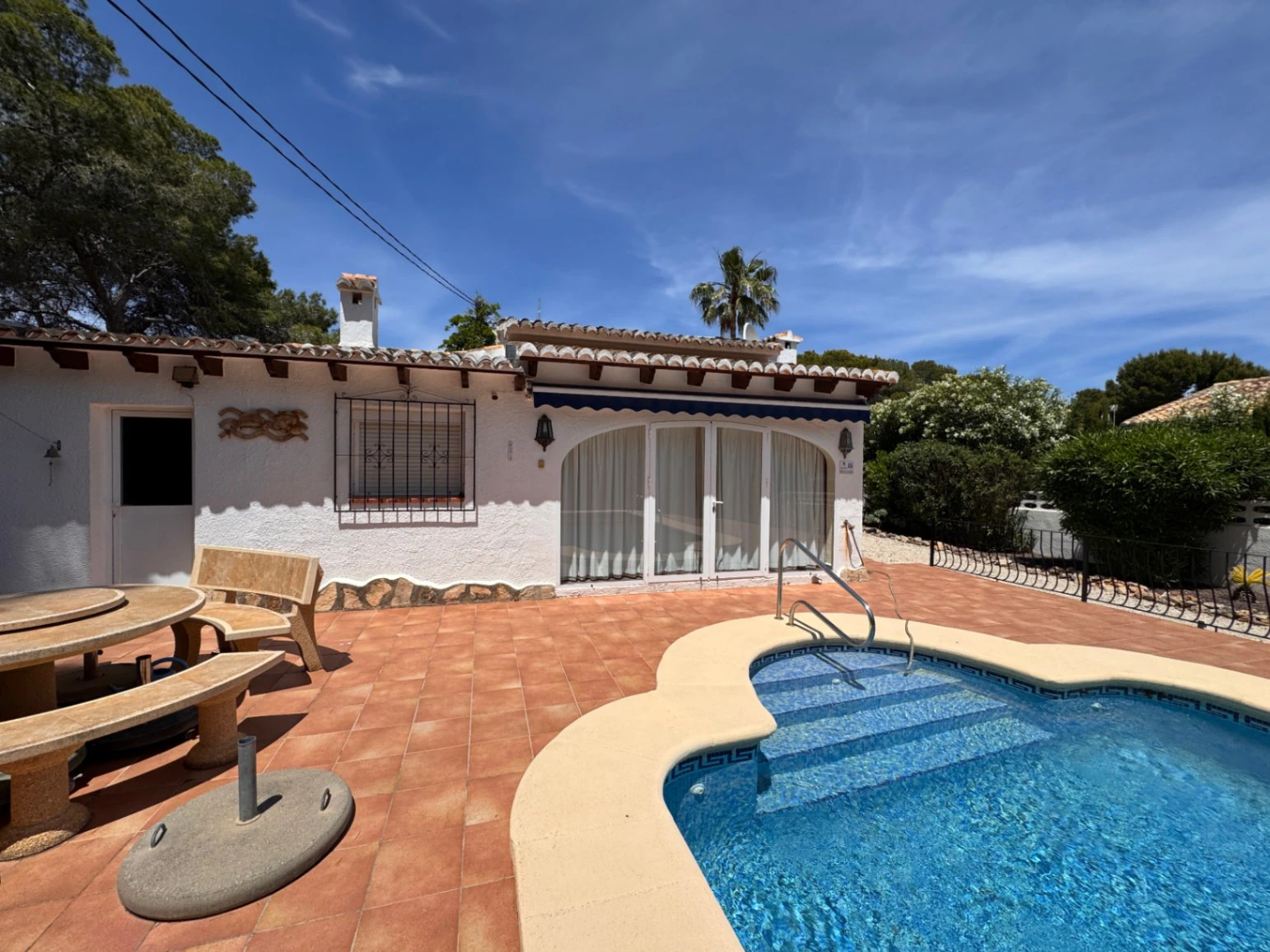 CH3405 - Villa for sale in Moraira | Single level, private pool, close to the beach (Cometa)