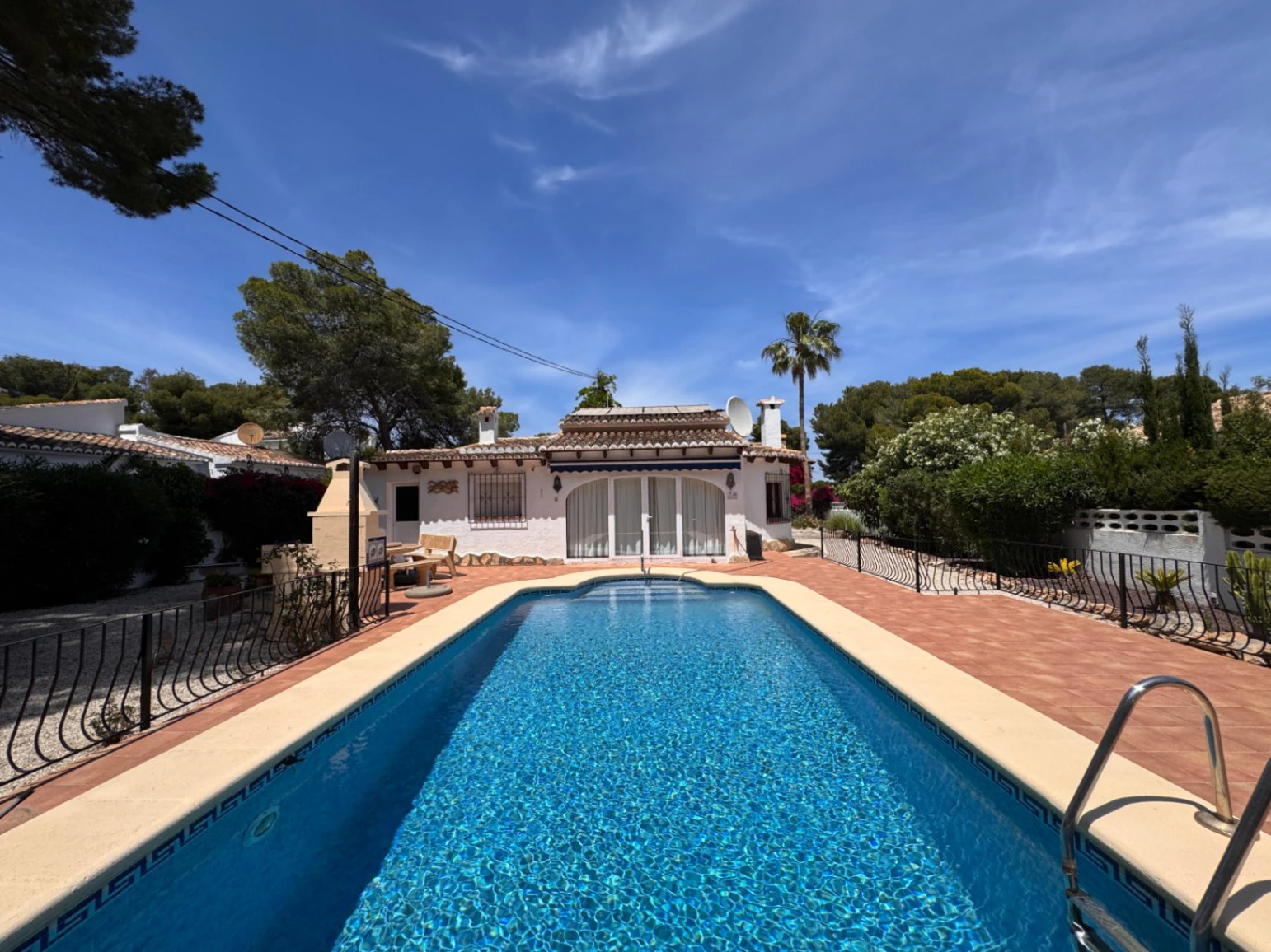 CH3405 - Villa for sale in Moraira | Single level, private pool, close to the beach (Cometa)