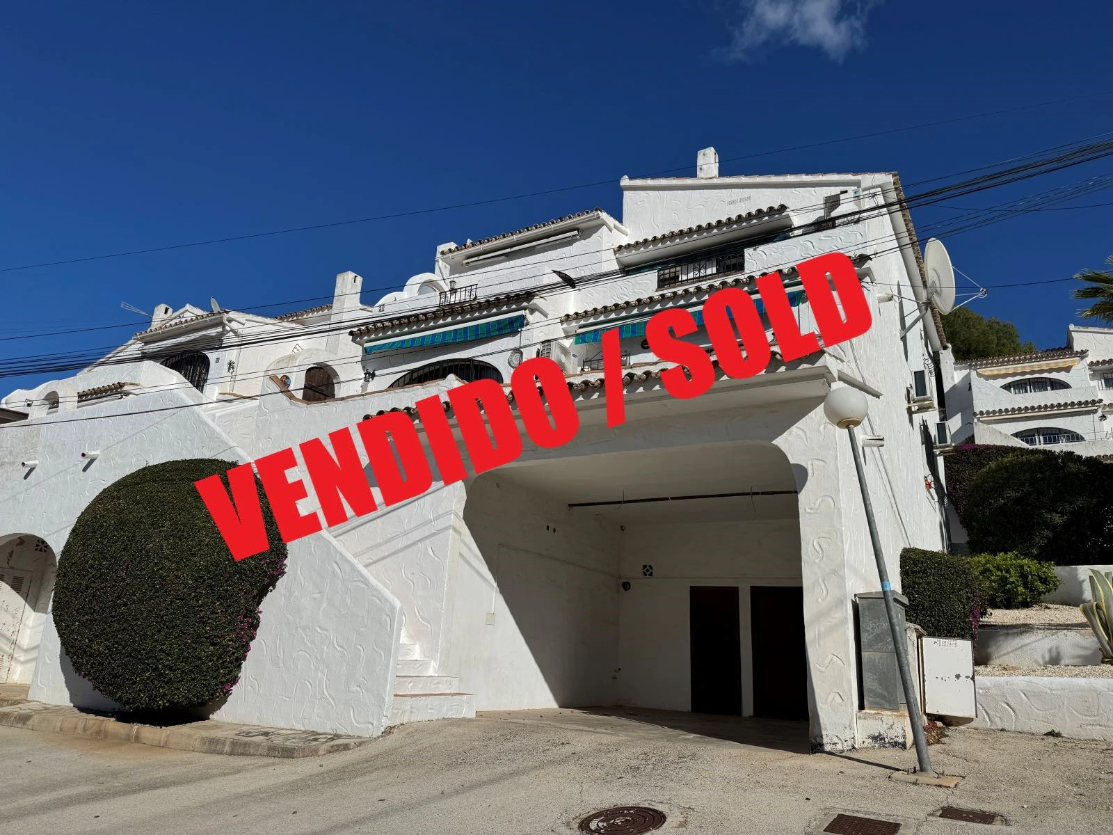 A0868 - Apartamento en venta en Villotel, cerca de Moraira, con piscina y garaje