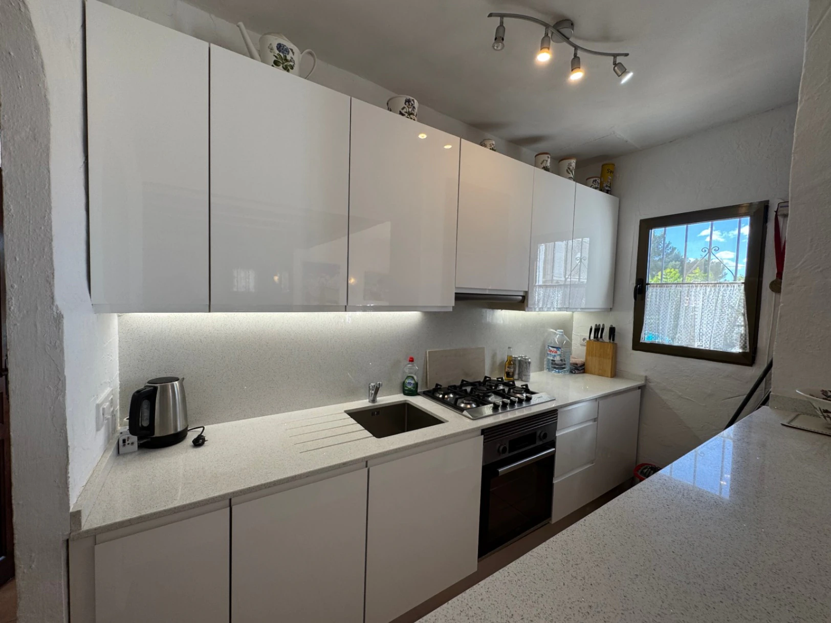 A0868 - Apartamento en venta en Villotel, cerca de Moraira, con piscina y garaje