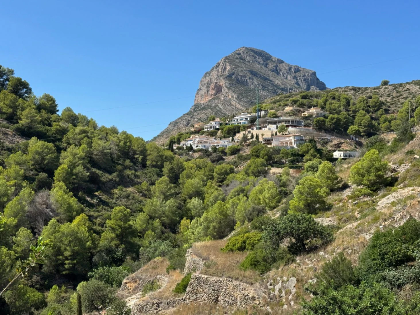 P0348 - Se vende parcela en Jávea de 1.665 m2