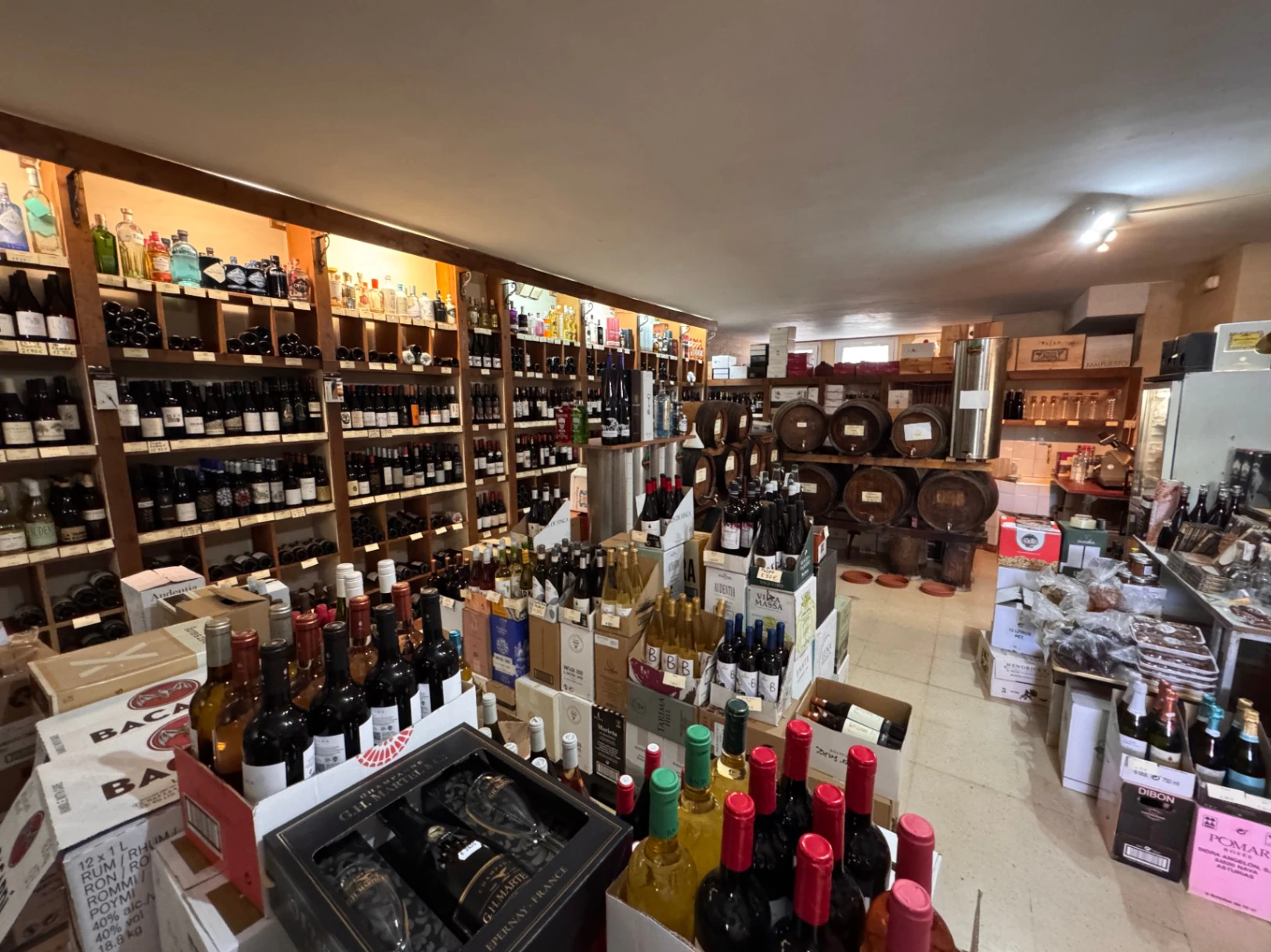 L0081B - Local comercial en venta en Moraira – Ubicación estratégica en carretera principal