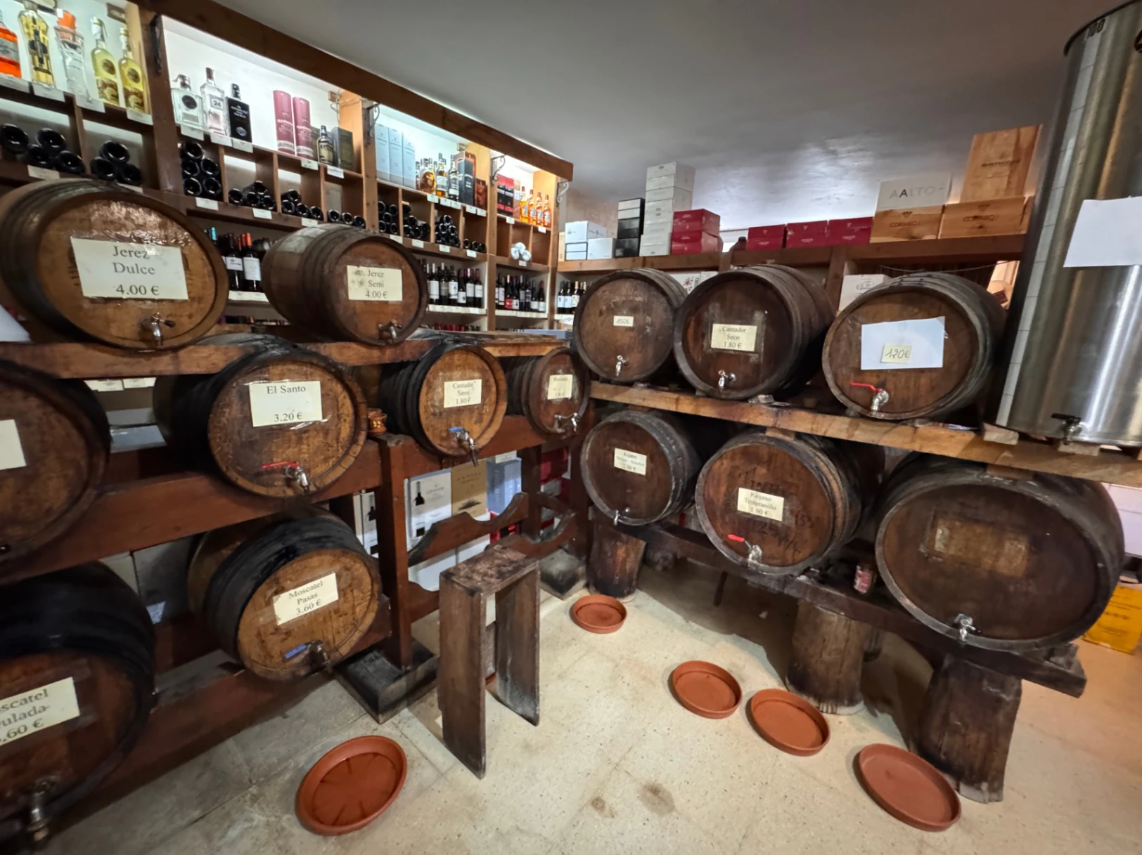 L0081A - Local comercial en venta en Moraira – Negocio listo para empezar a funcionar con stock incluido, ubicación en carretera principal