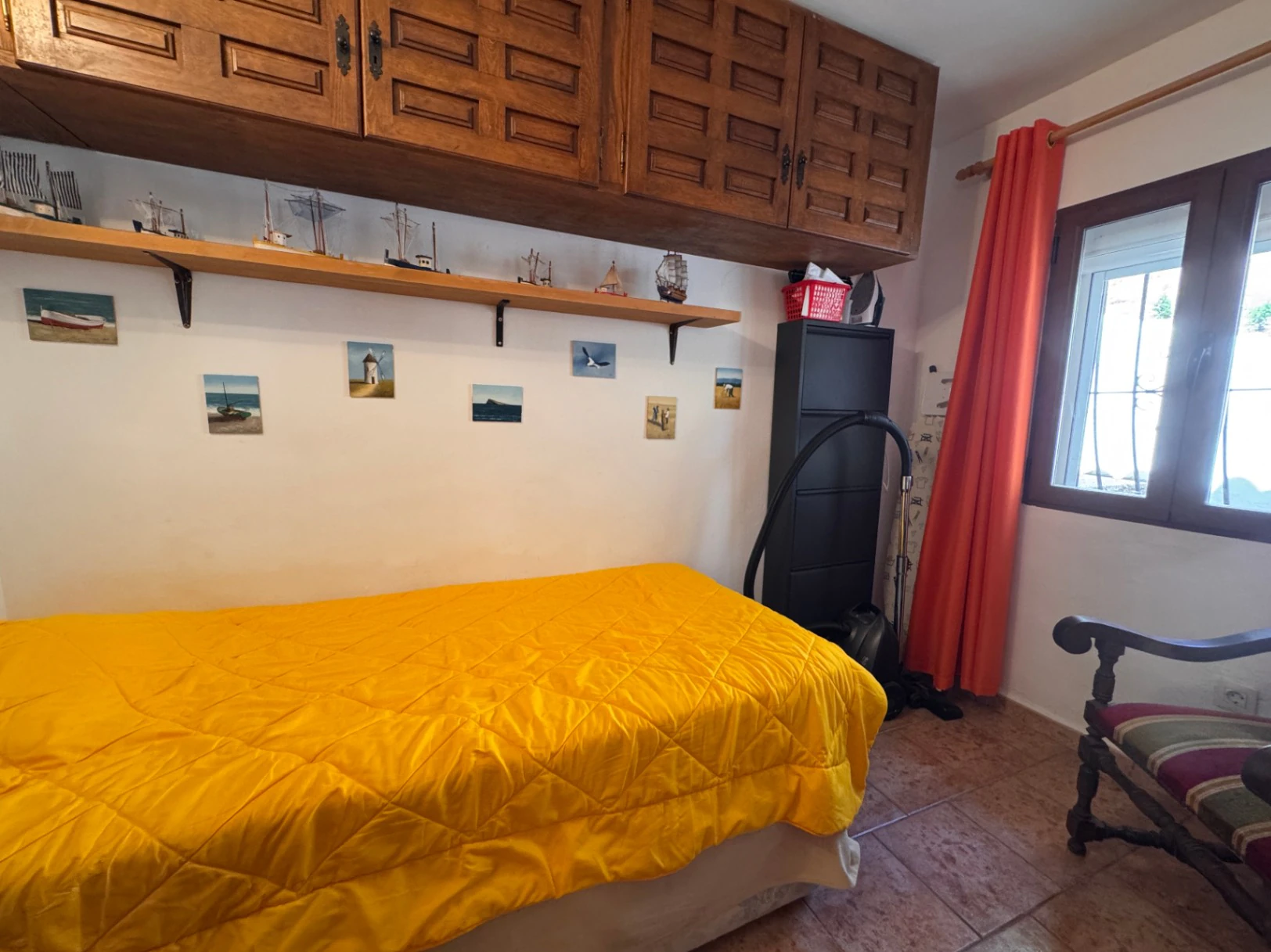 B1496 - Chalet semiadosado con vistas panorámicas y piscina comunitaria en Benitachell, cerca de Moraira