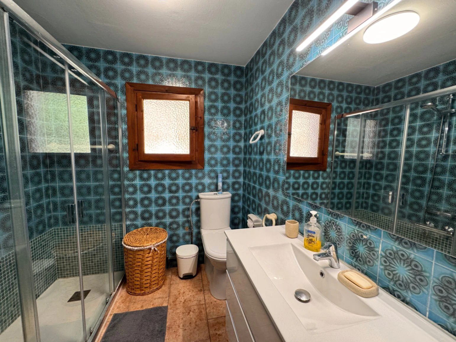 B1496 - Chalet semiadosado con vistas panorámicas y piscina comunitaria en Benitachell, cerca de Moraira