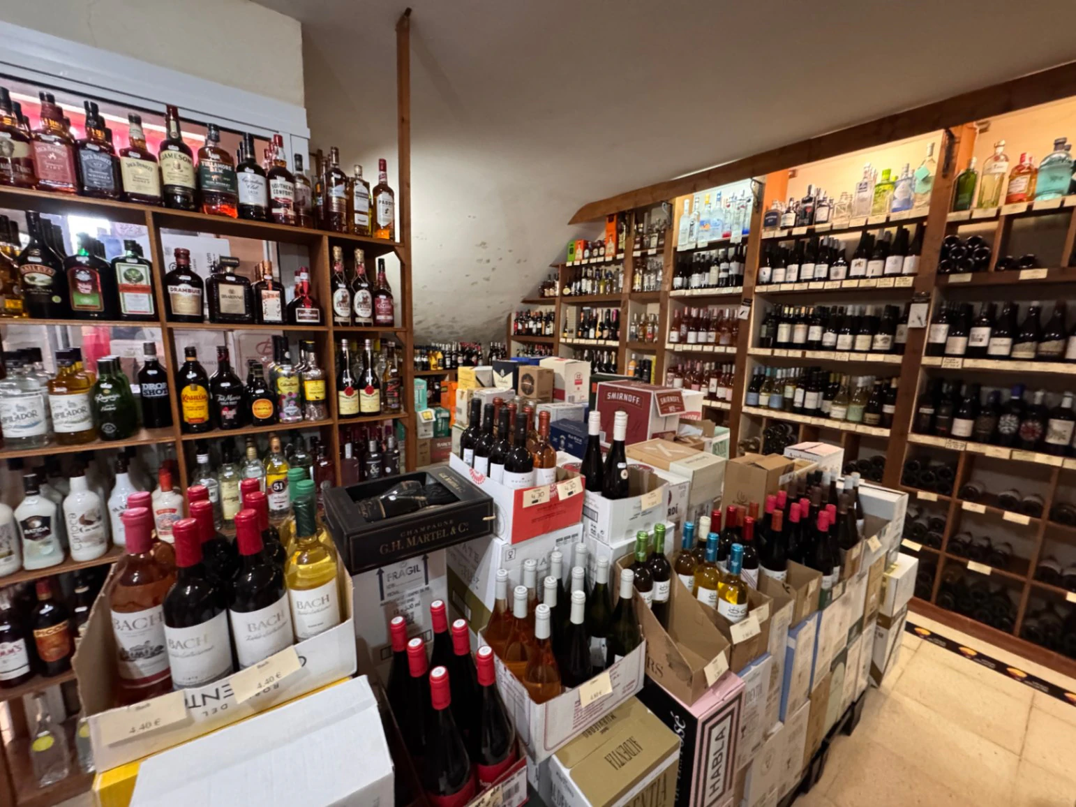 L0081B - Local comercial en venta en Moraira – Ubicación estratégica en carretera principal