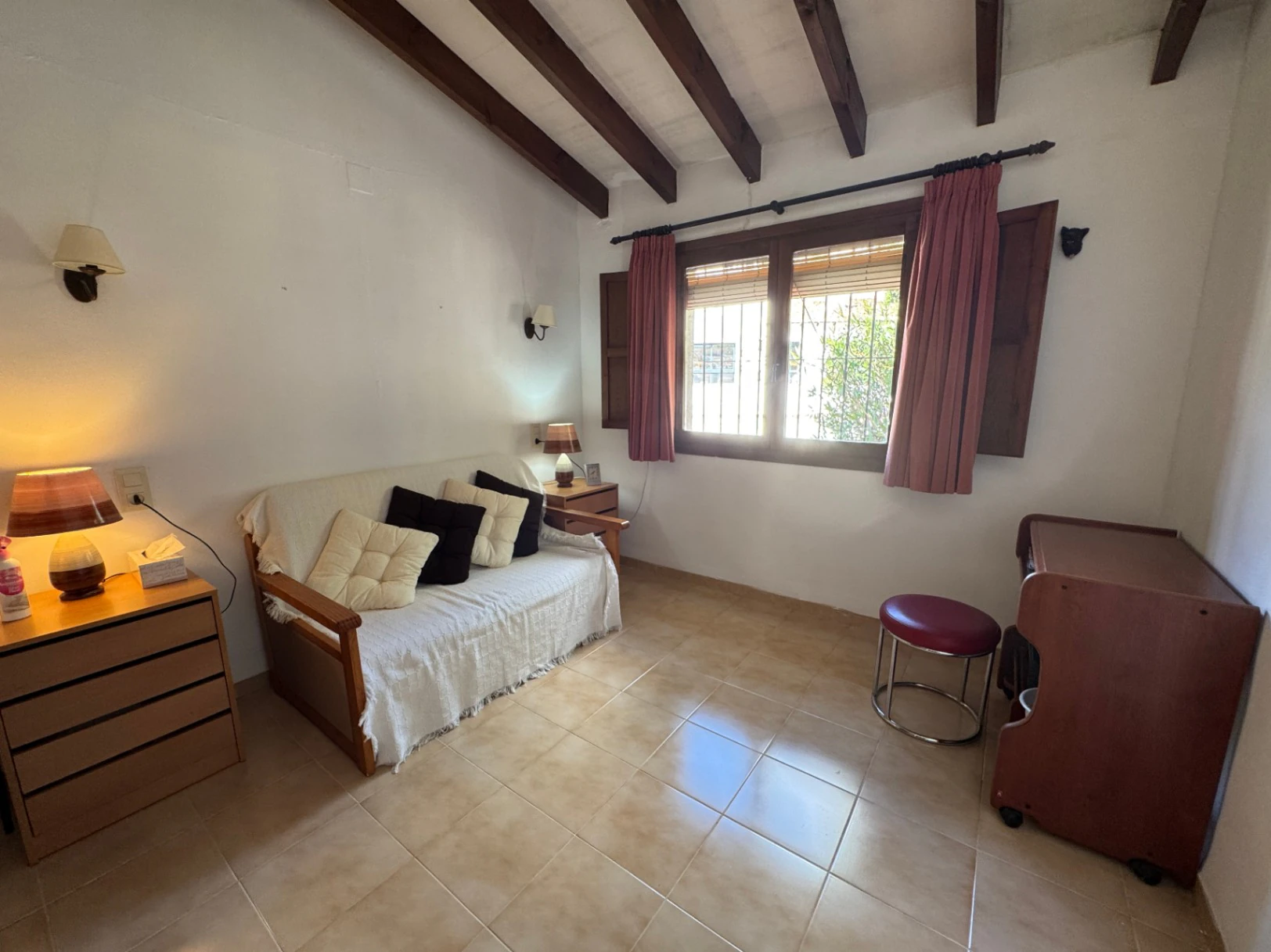 CH3392 - 3-Bedroom Villa between Moraira and Benissa with Sea Views for Renovation