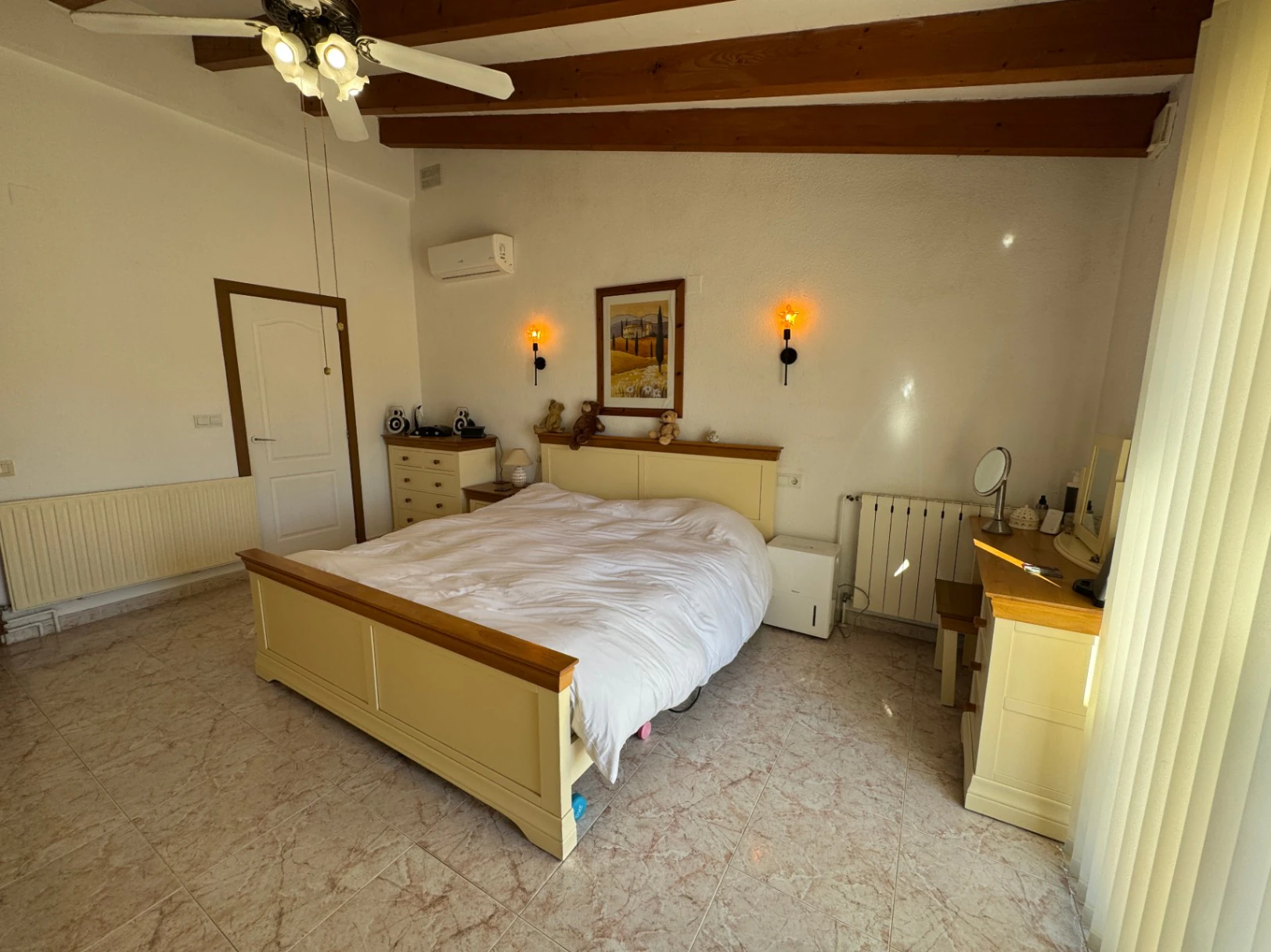 CH3390 - Villa zum Verkauf in Moraira mit Pool, freiem Blick und Privatsphäre