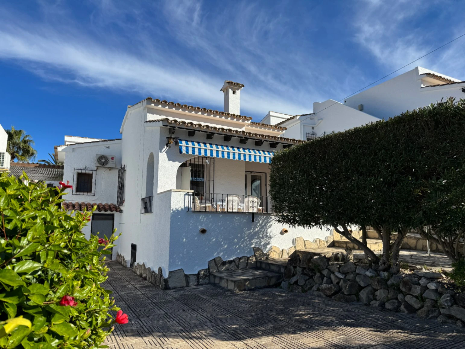 B1492 - Detached Villa for Sale in Moraira – Villotel, South-Facing with Panoramic Views